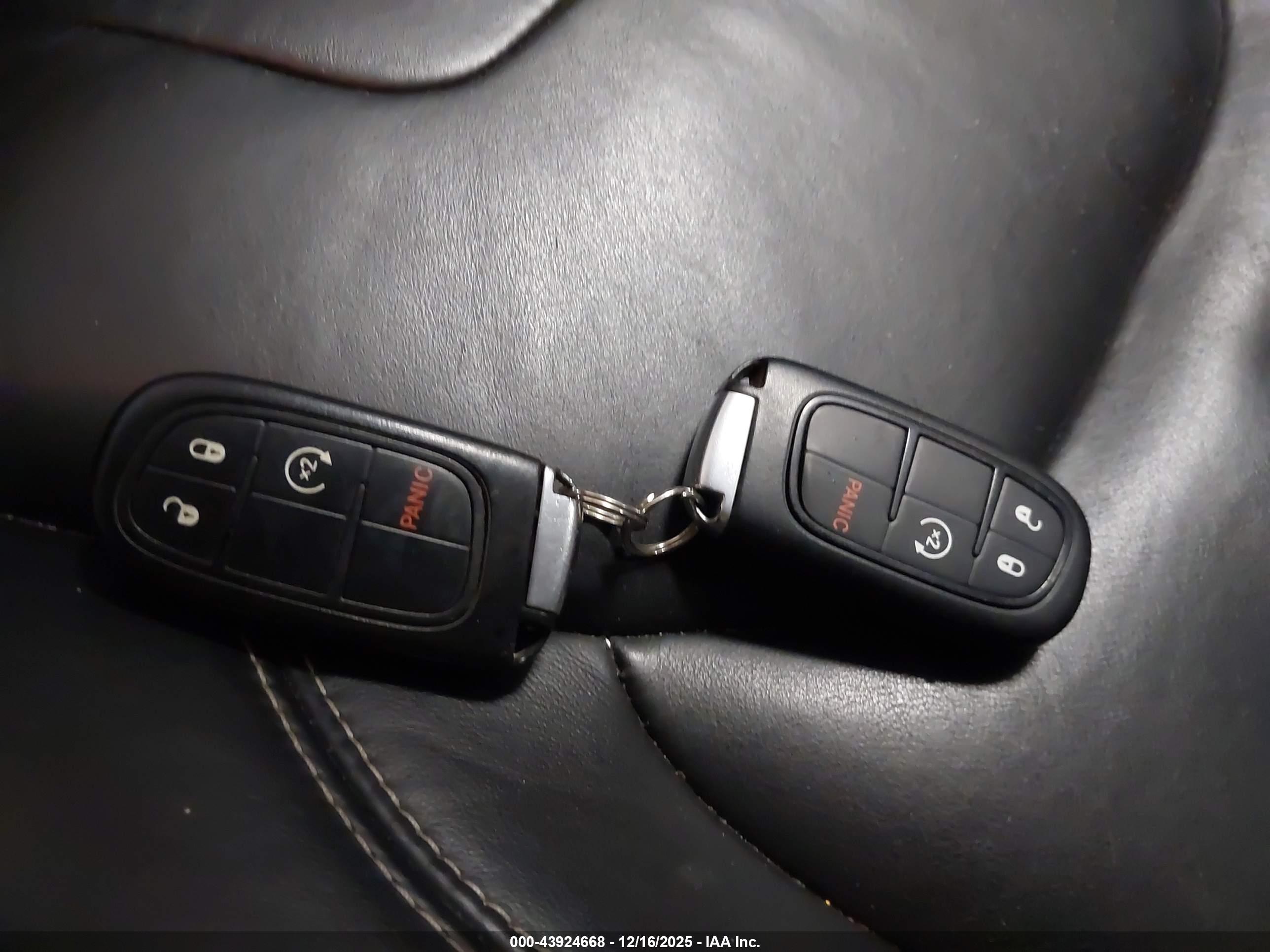 JEEP CHEROKEE image 11