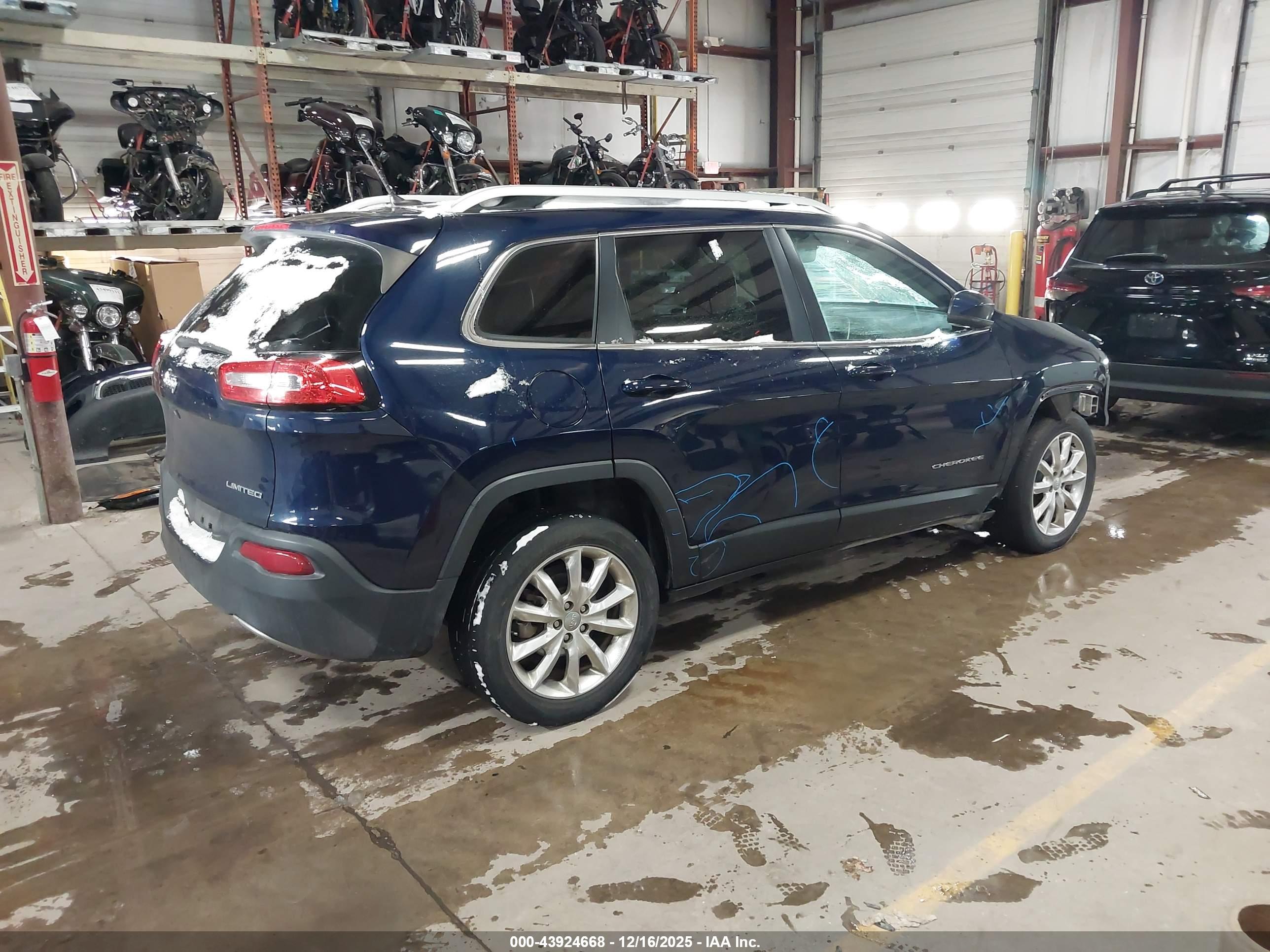 JEEP CHEROKEE image 4