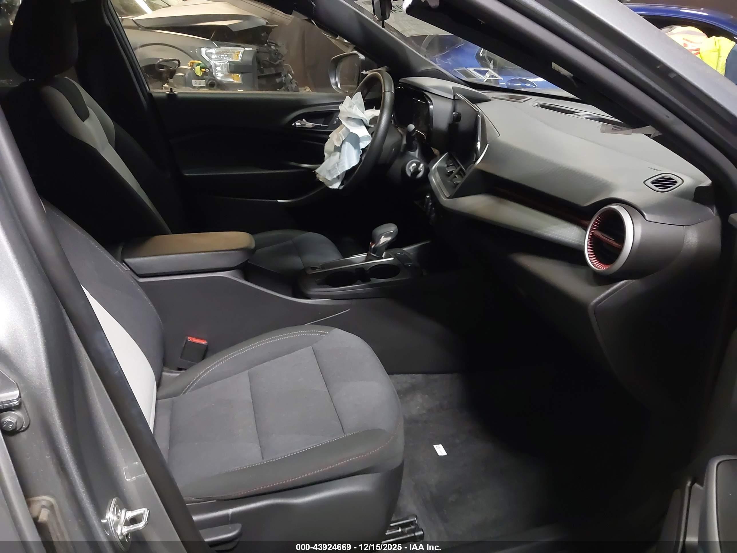 CHEVROLET TRAX image 5
