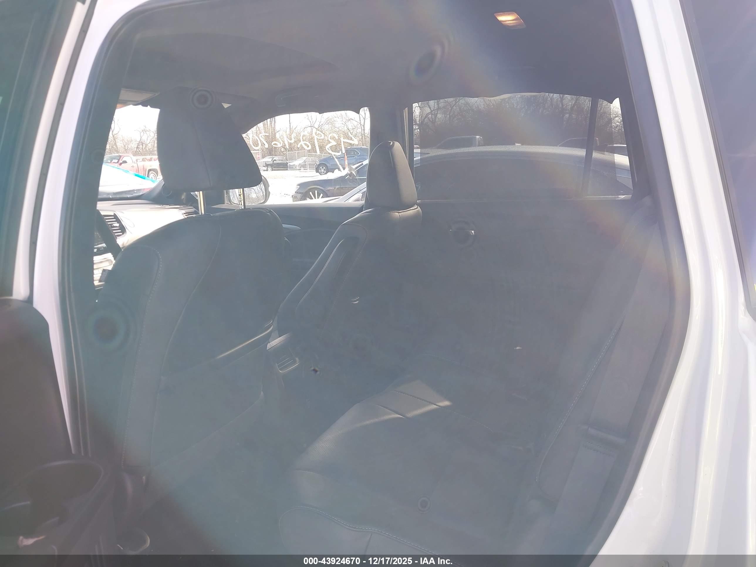HONDA PASSPORT image 8