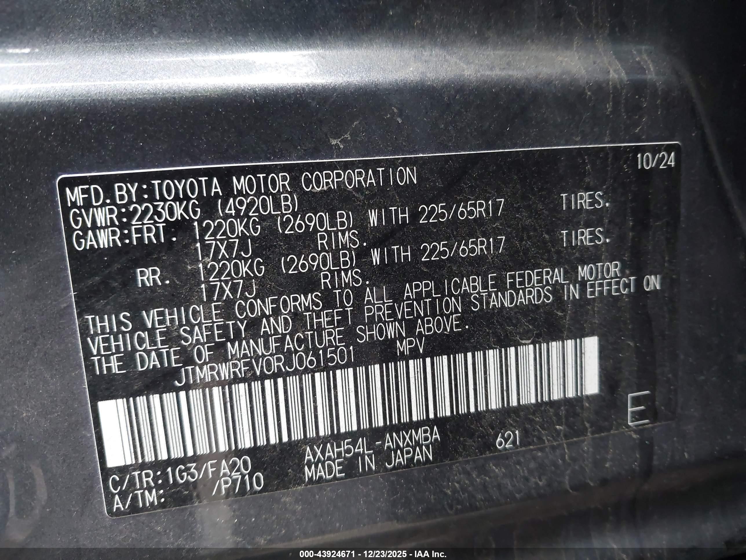 TOYOTA RAV4 image 9