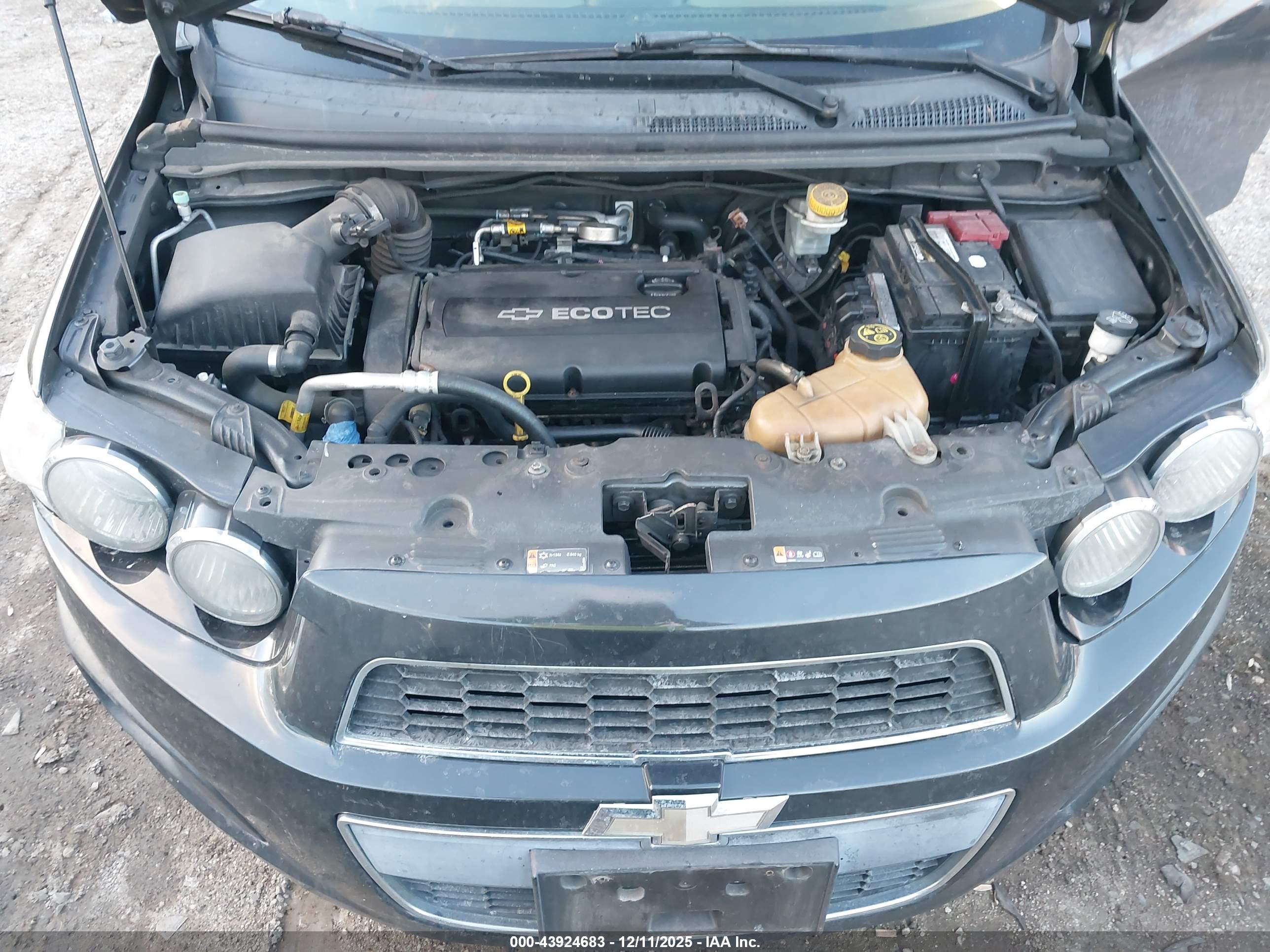 CHEVROLET SONIC image 10