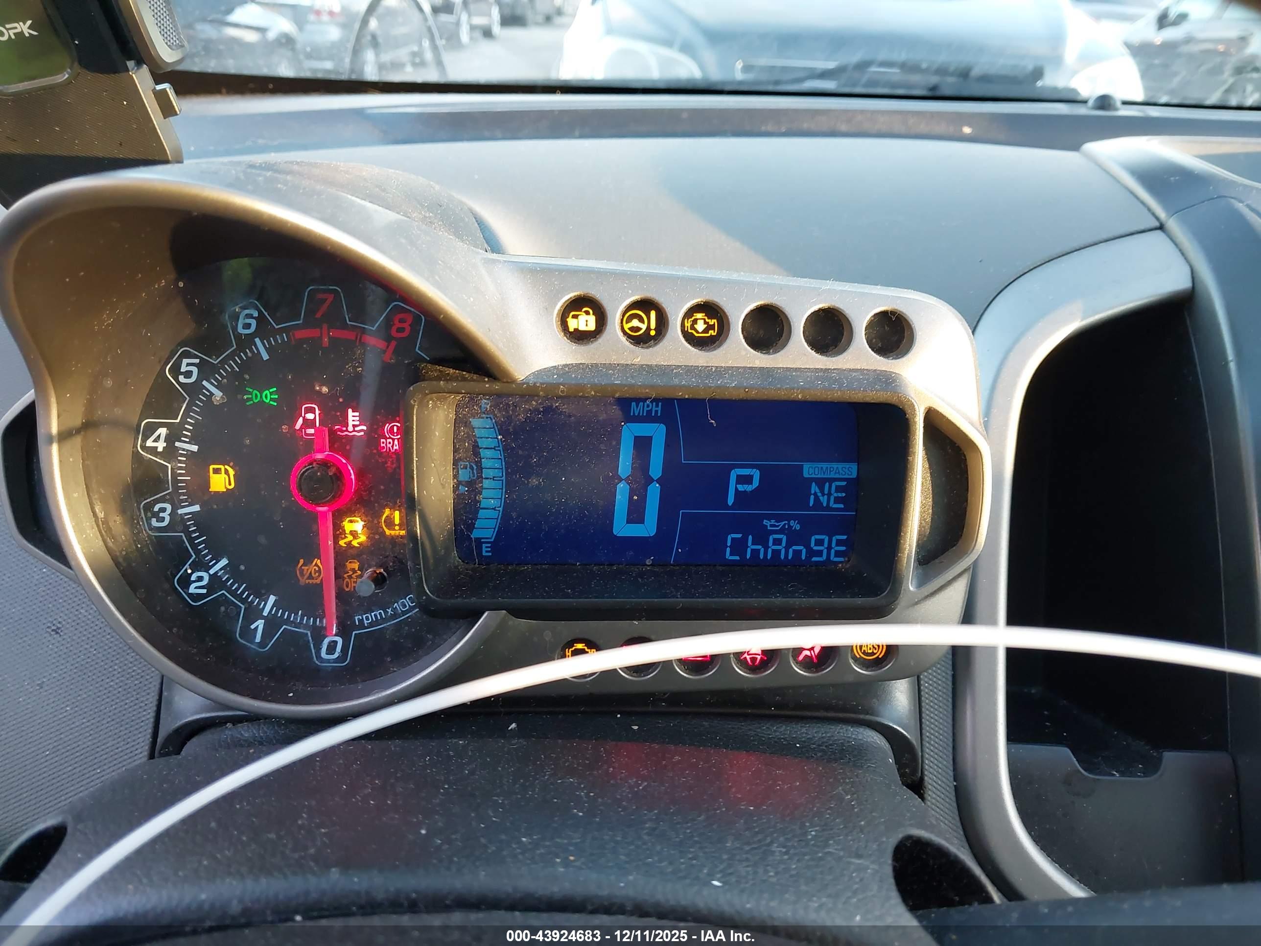 CHEVROLET SONIC image 7