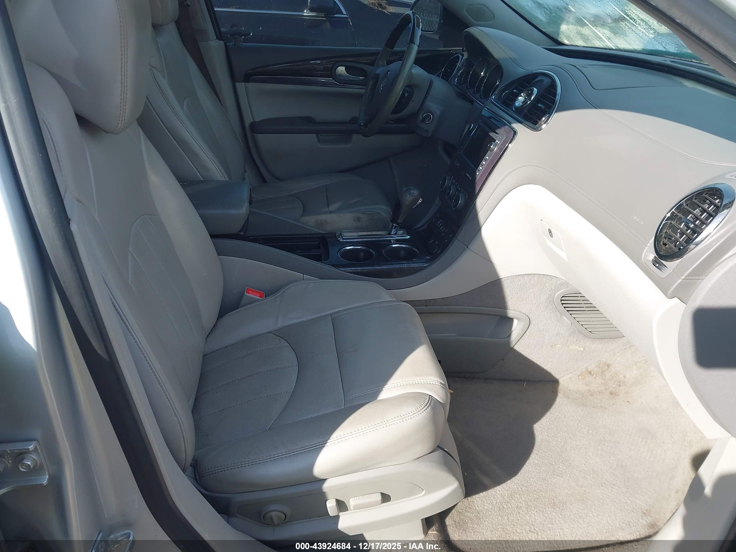 BUICK ENCLAVE image 5
