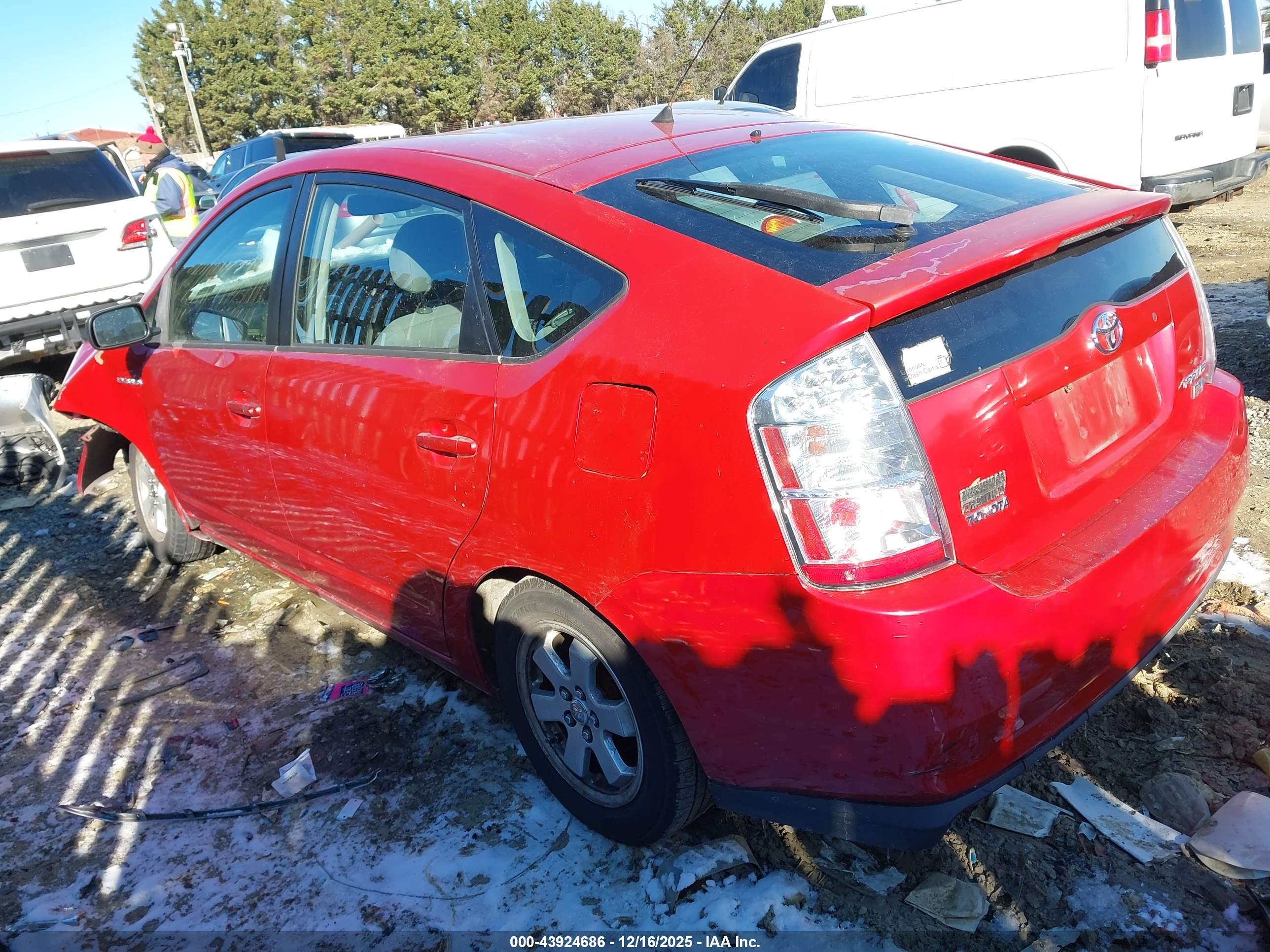 TOYOTA PRIUS image 3