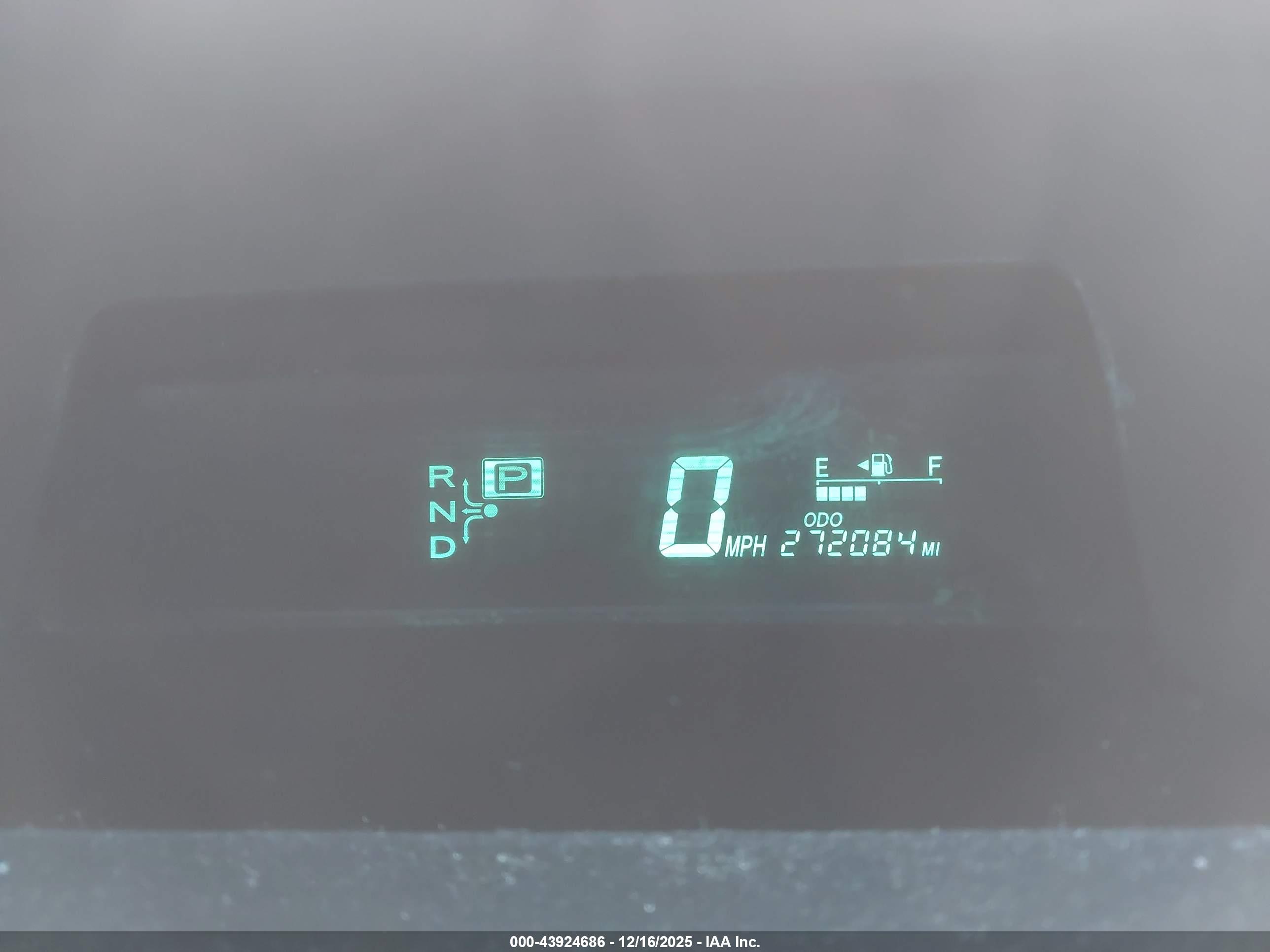 TOYOTA PRIUS image 7