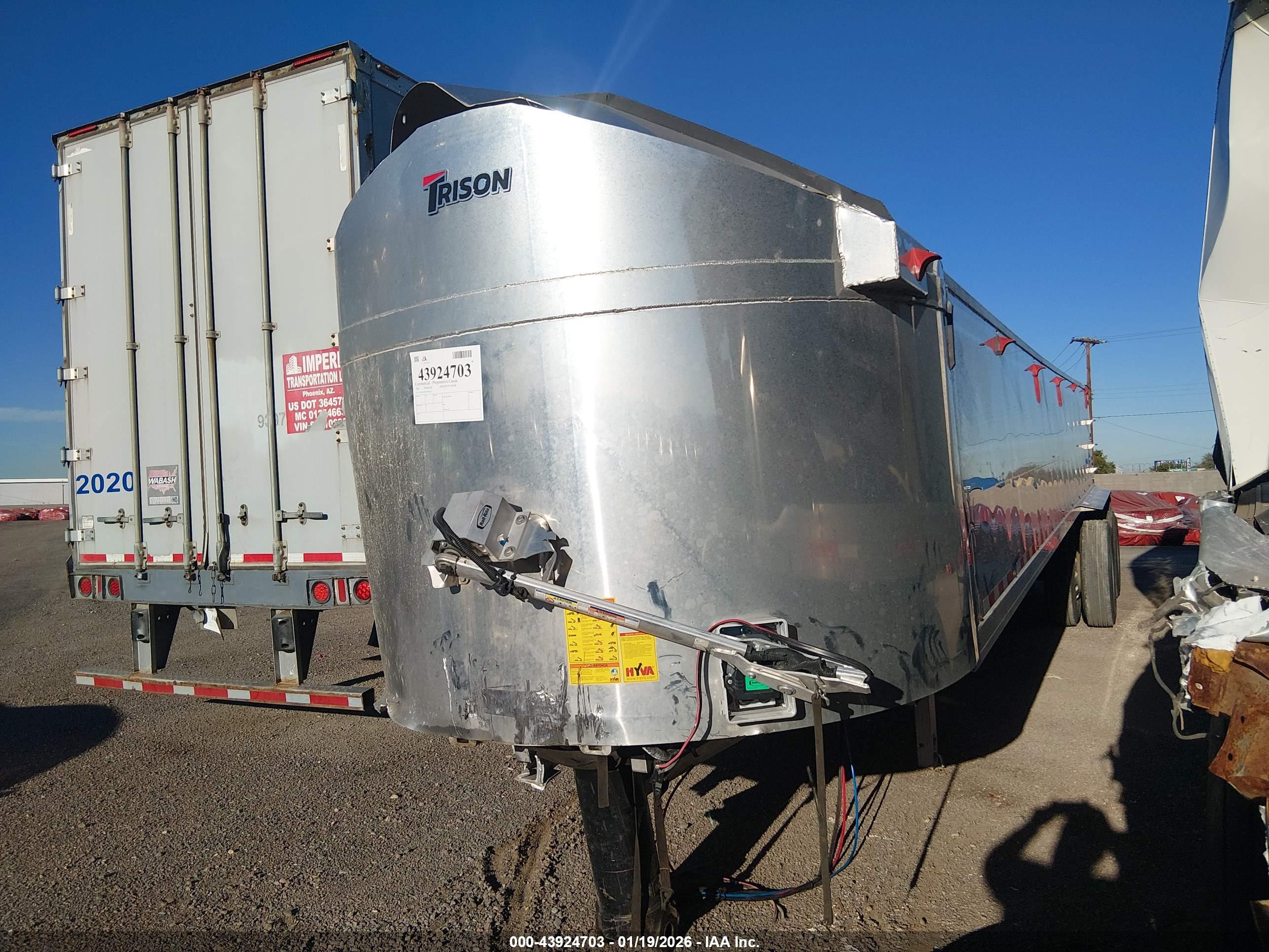 TRAILER TRIDENT image 2