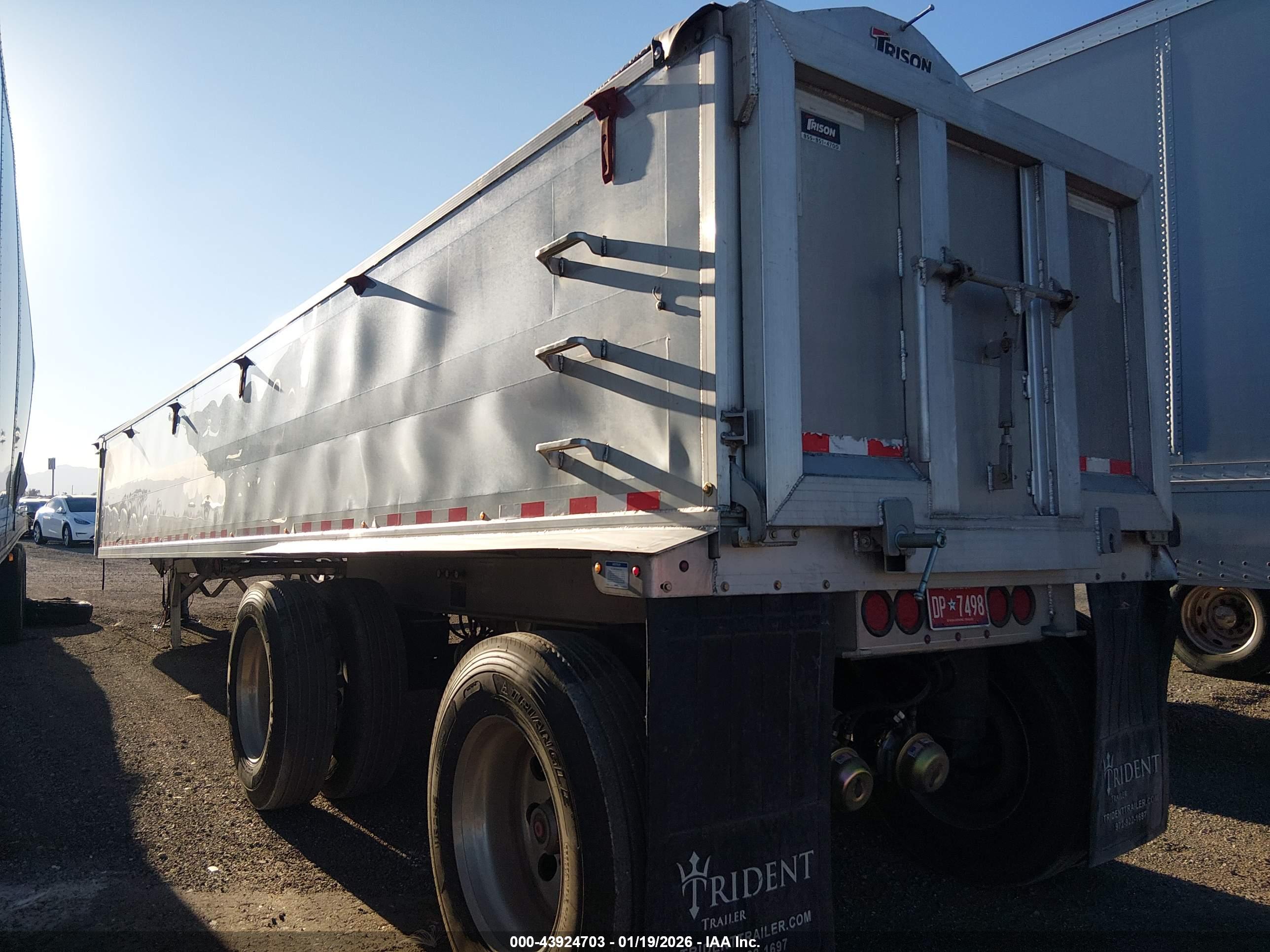 TRAILER TRIDENT image 8