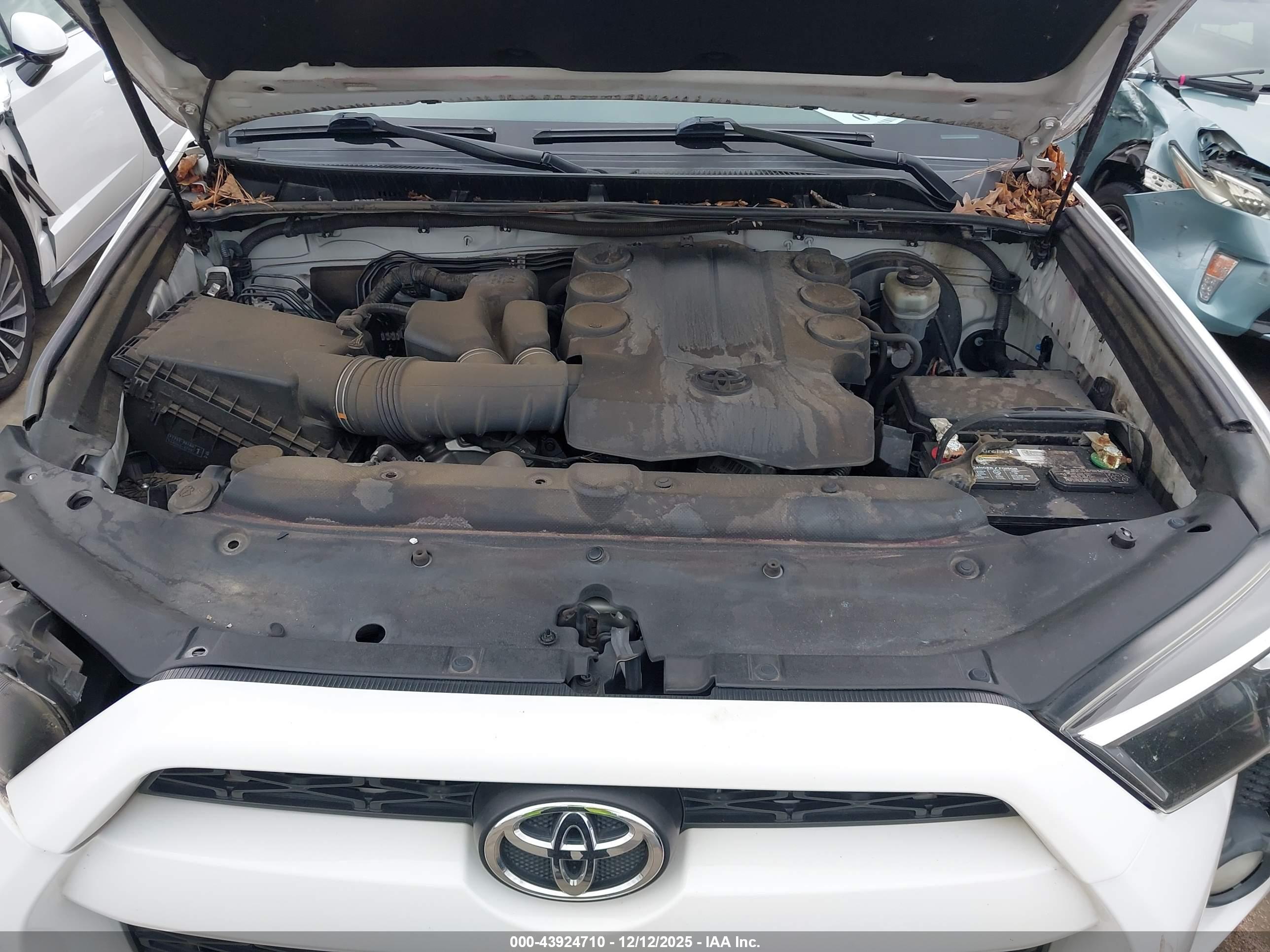 TOYOTA 4RUNNER image 10