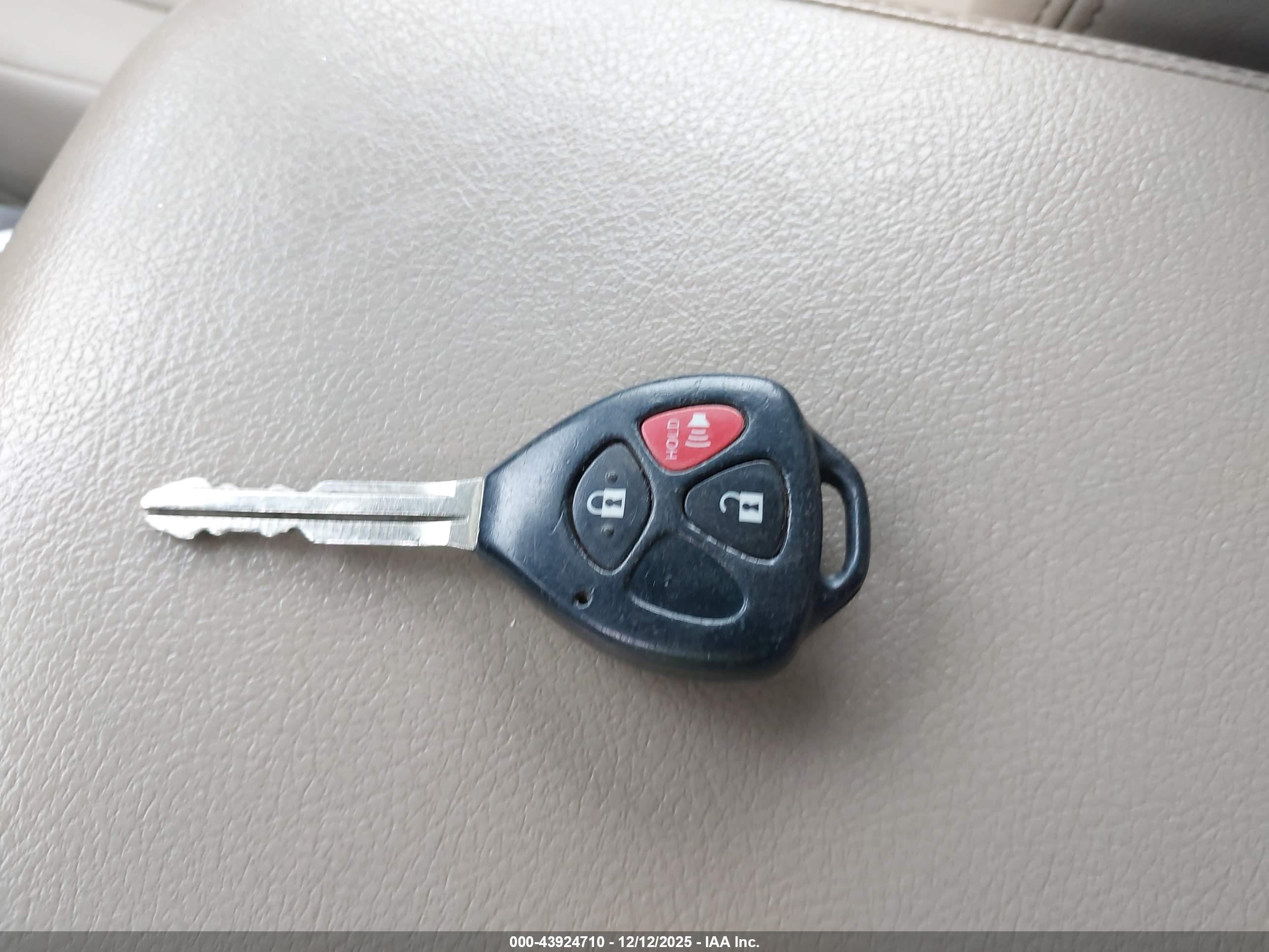 TOYOTA 4RUNNER image 11