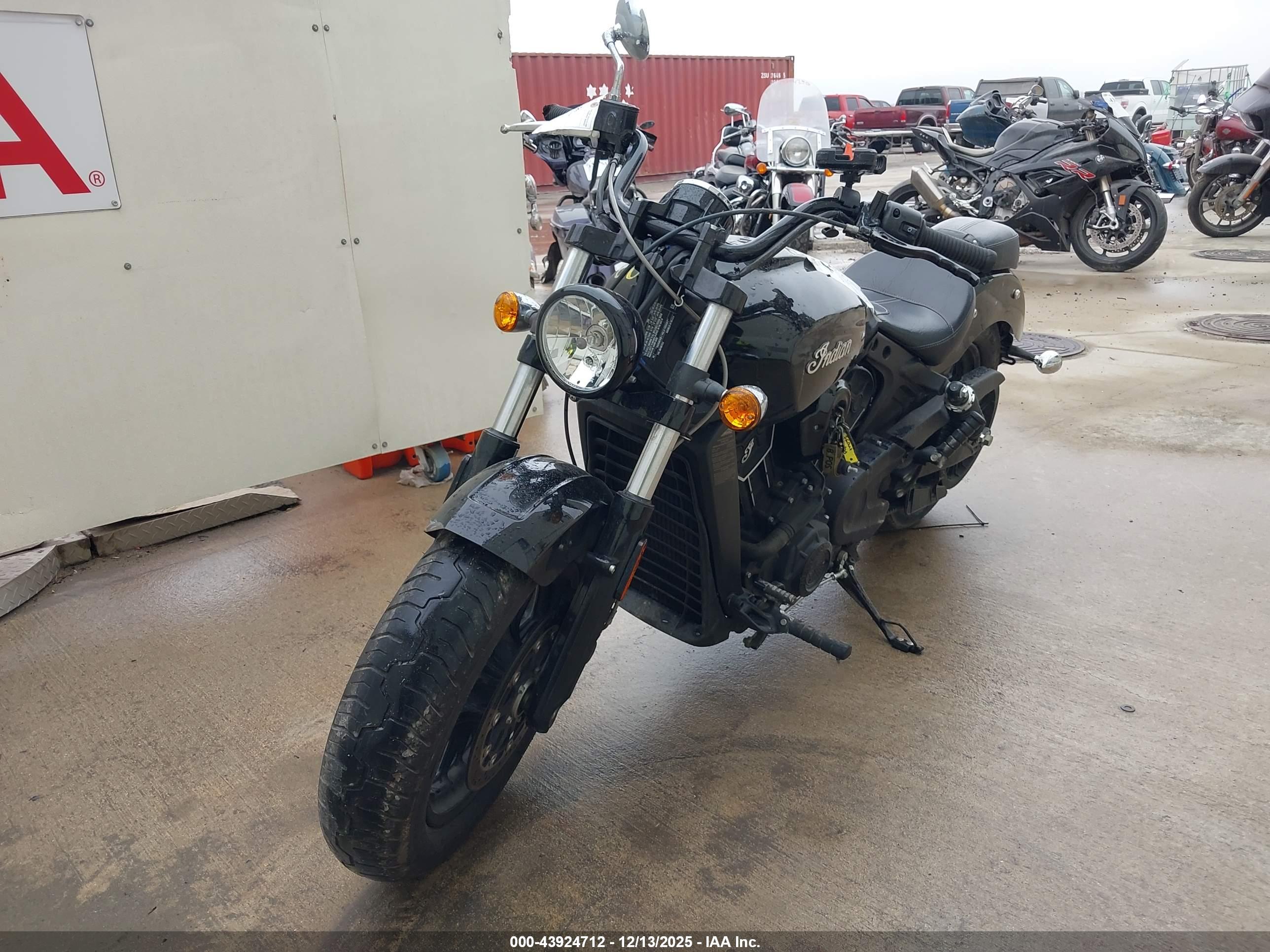 INDIAN MOTORCYCLE image 2