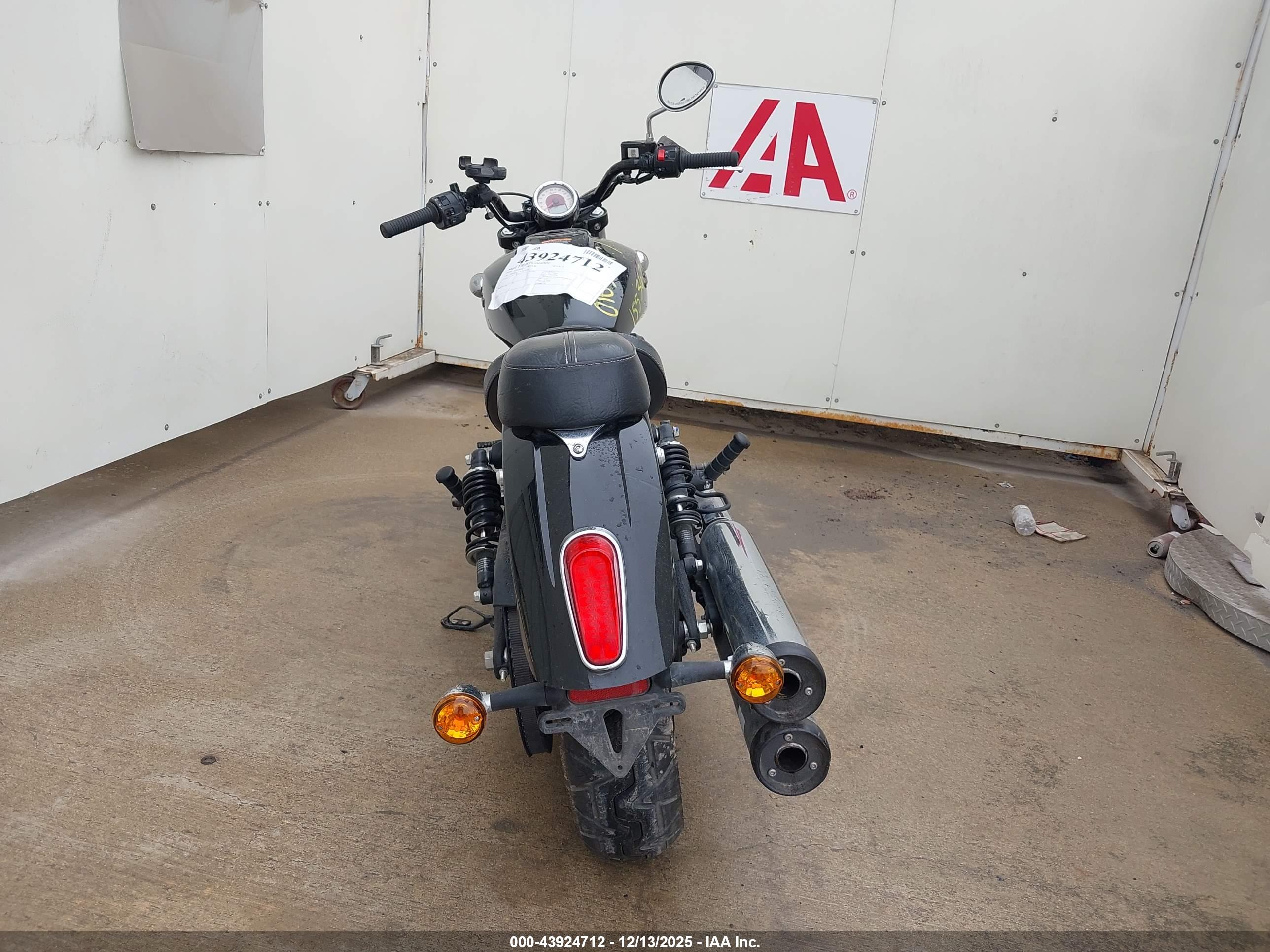 INDIAN MOTORCYCLE image 6
