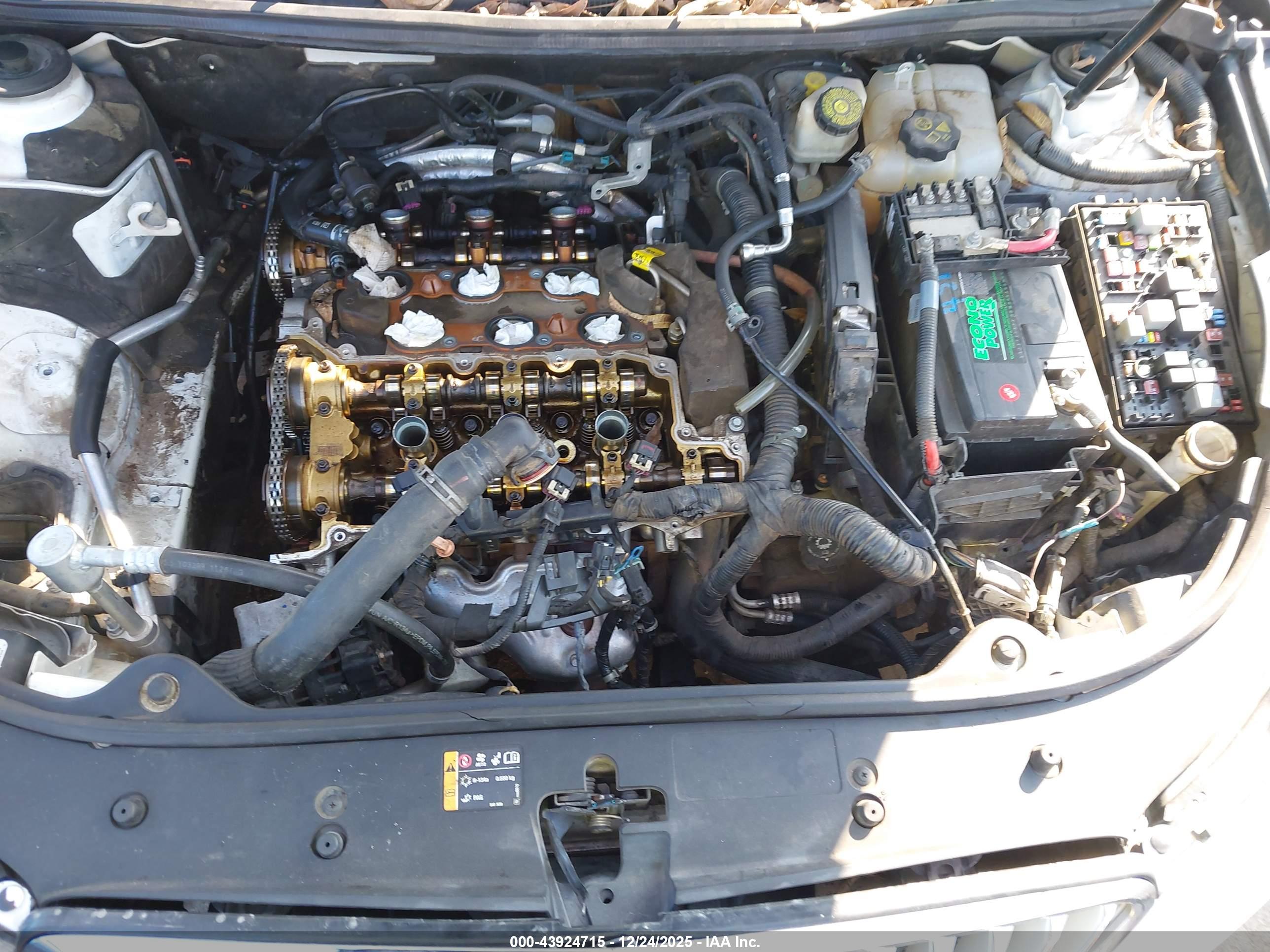 BUICK LACROSSE image 10