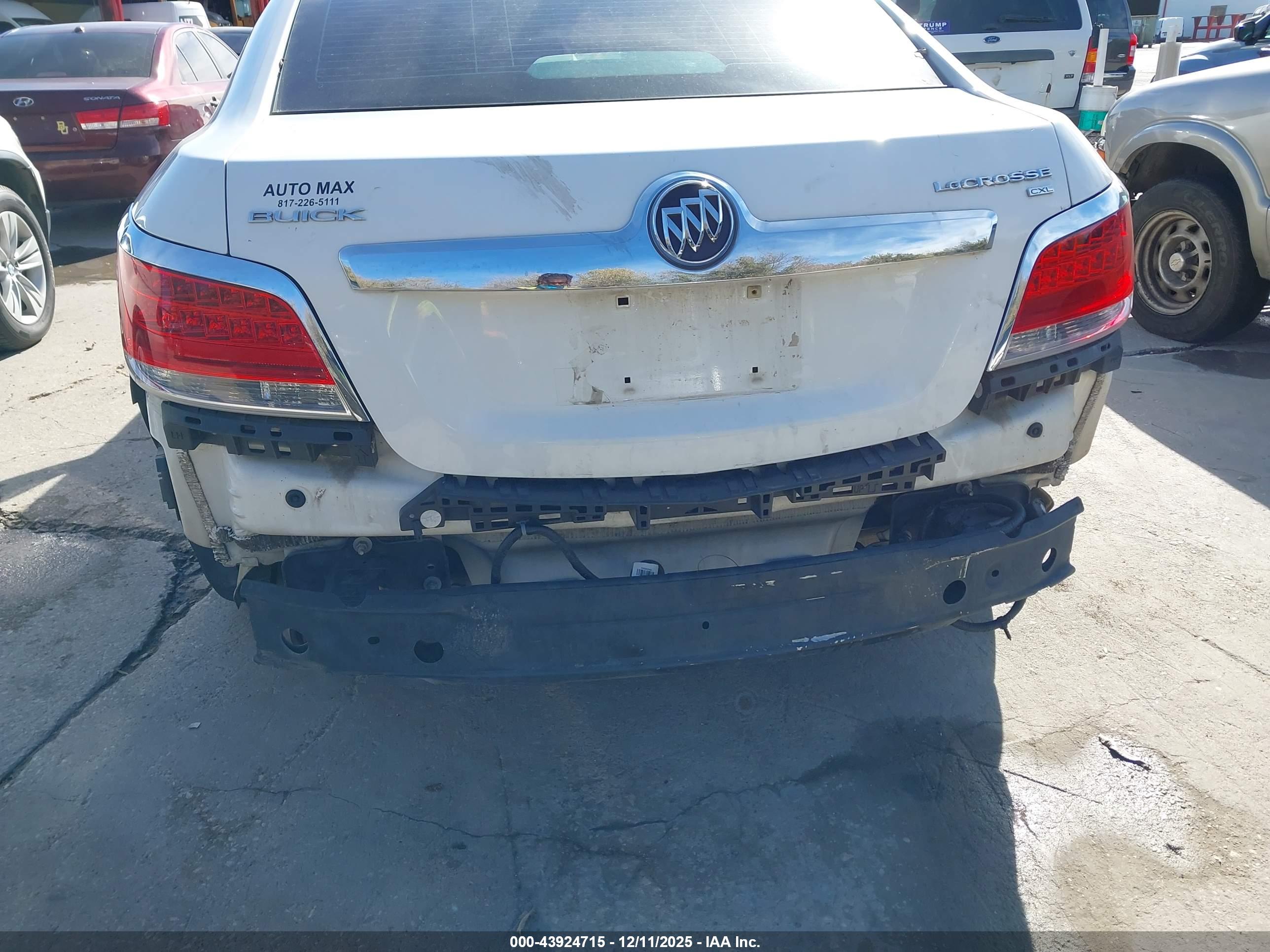 BUICK LACROSSE image 6