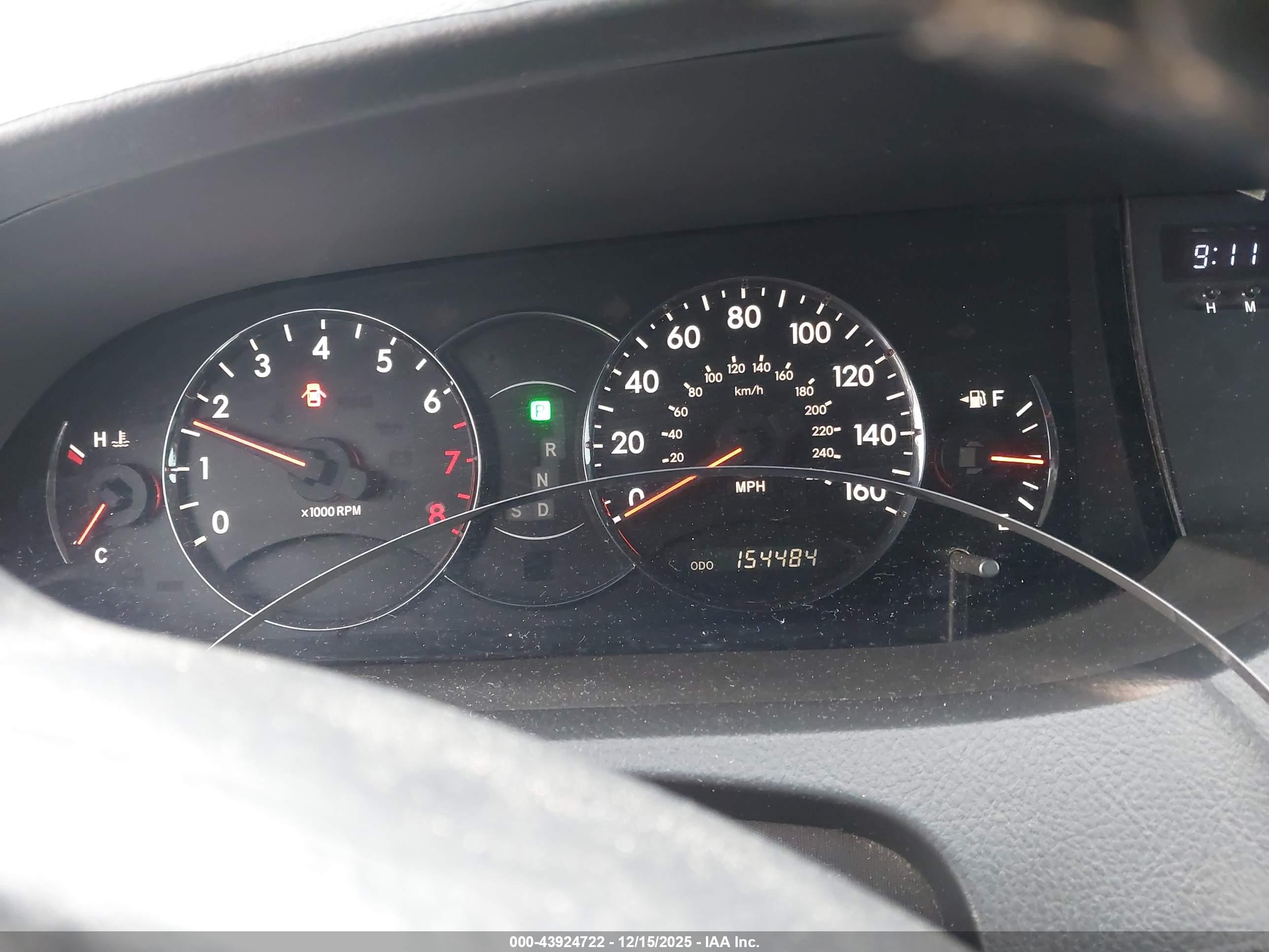 TOYOTA AVALON image 7
