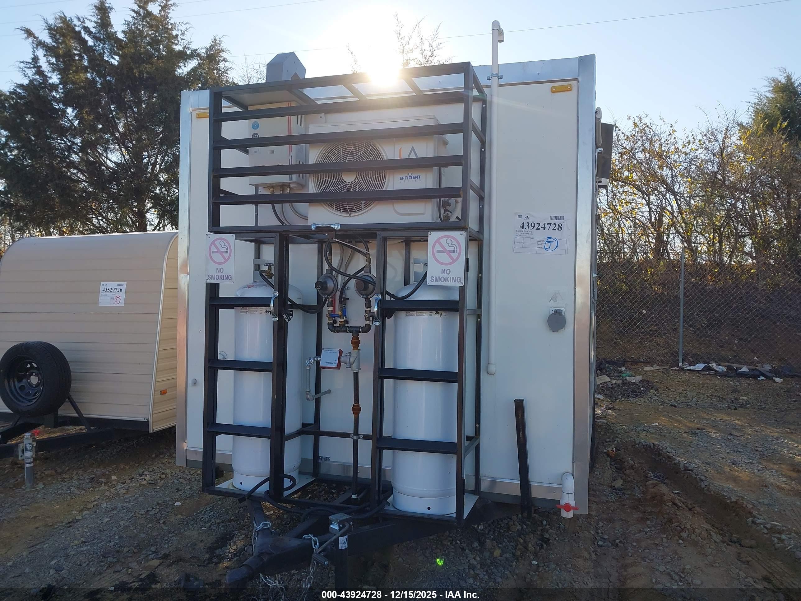 FUD TRAILERS image 6