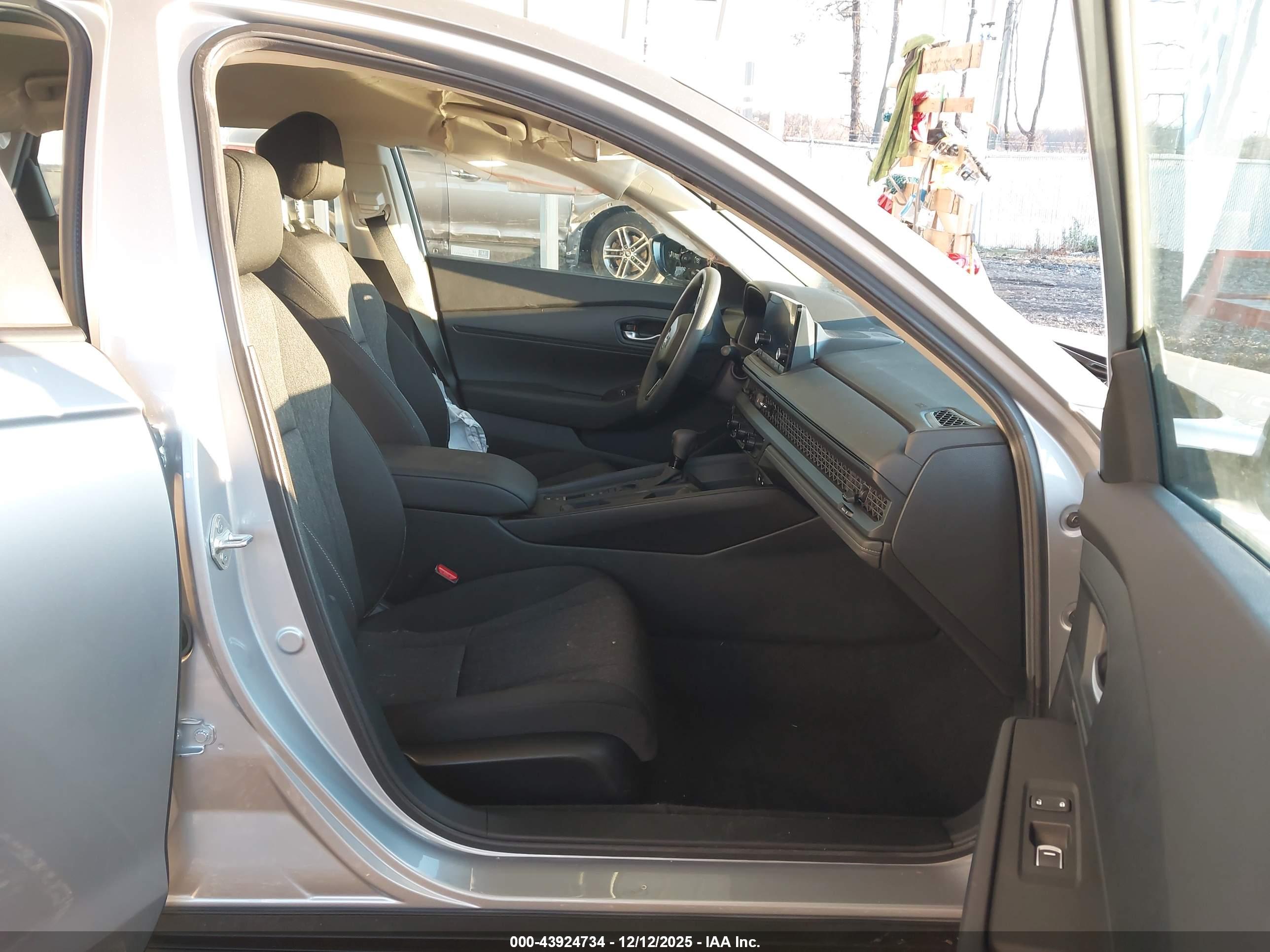 HONDA ACCORD image 5