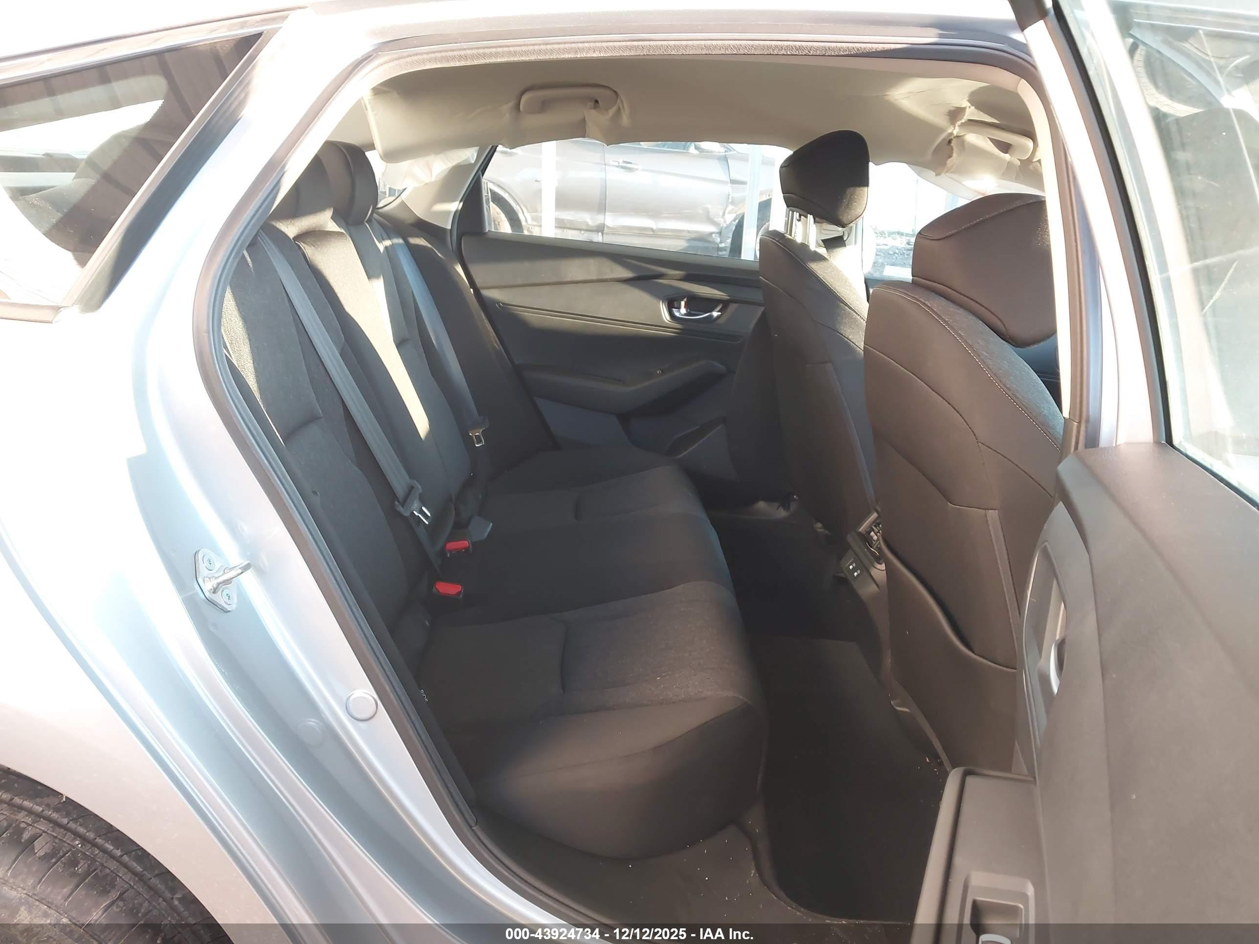 HONDA ACCORD image 8