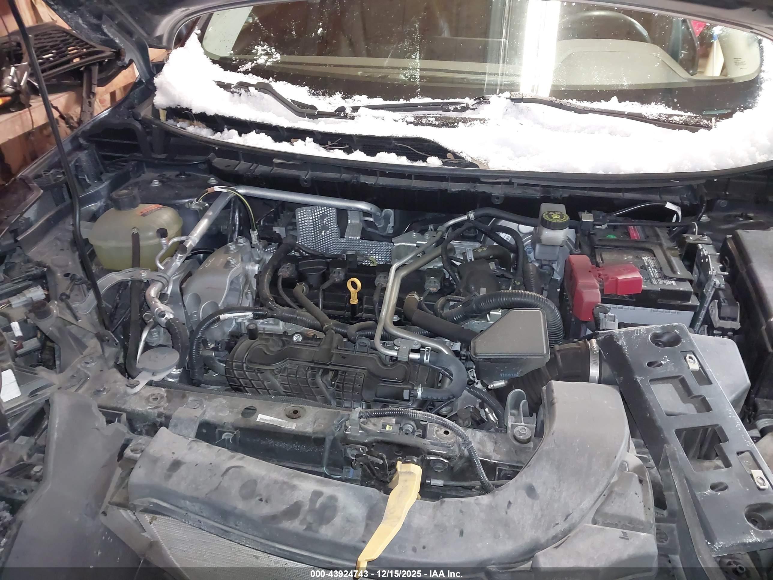NISSAN ROGUE image 10