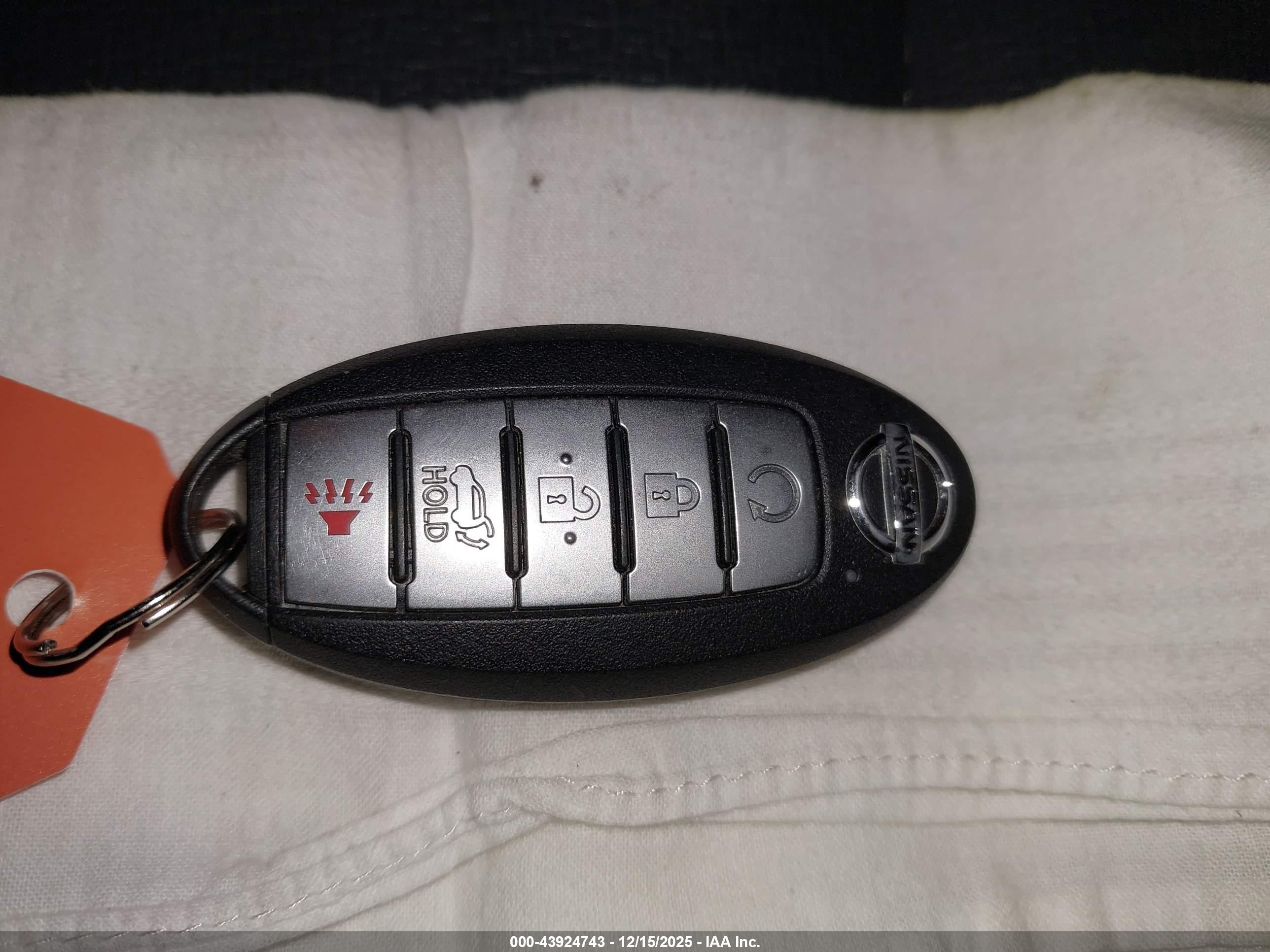 NISSAN ROGUE image 11