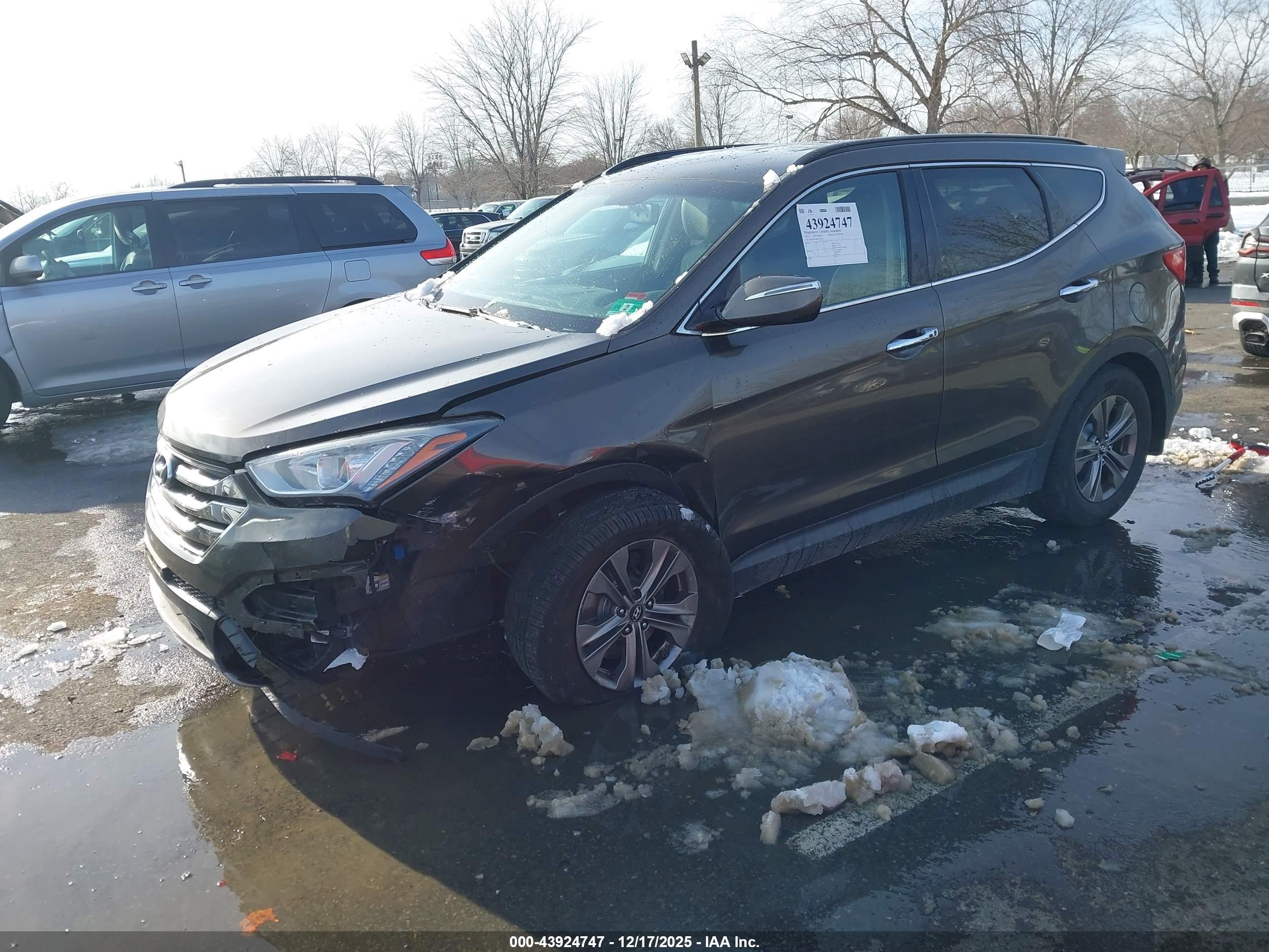 HYUNDAI SANTA image 2