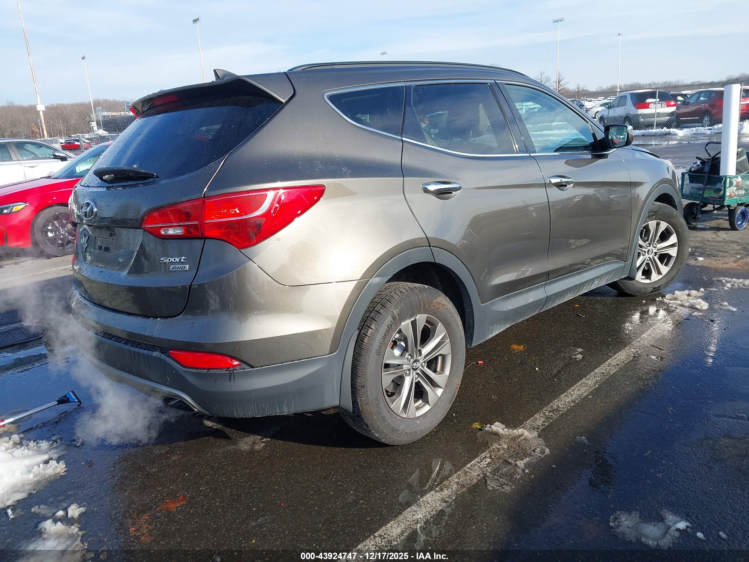 HYUNDAI SANTA image 4