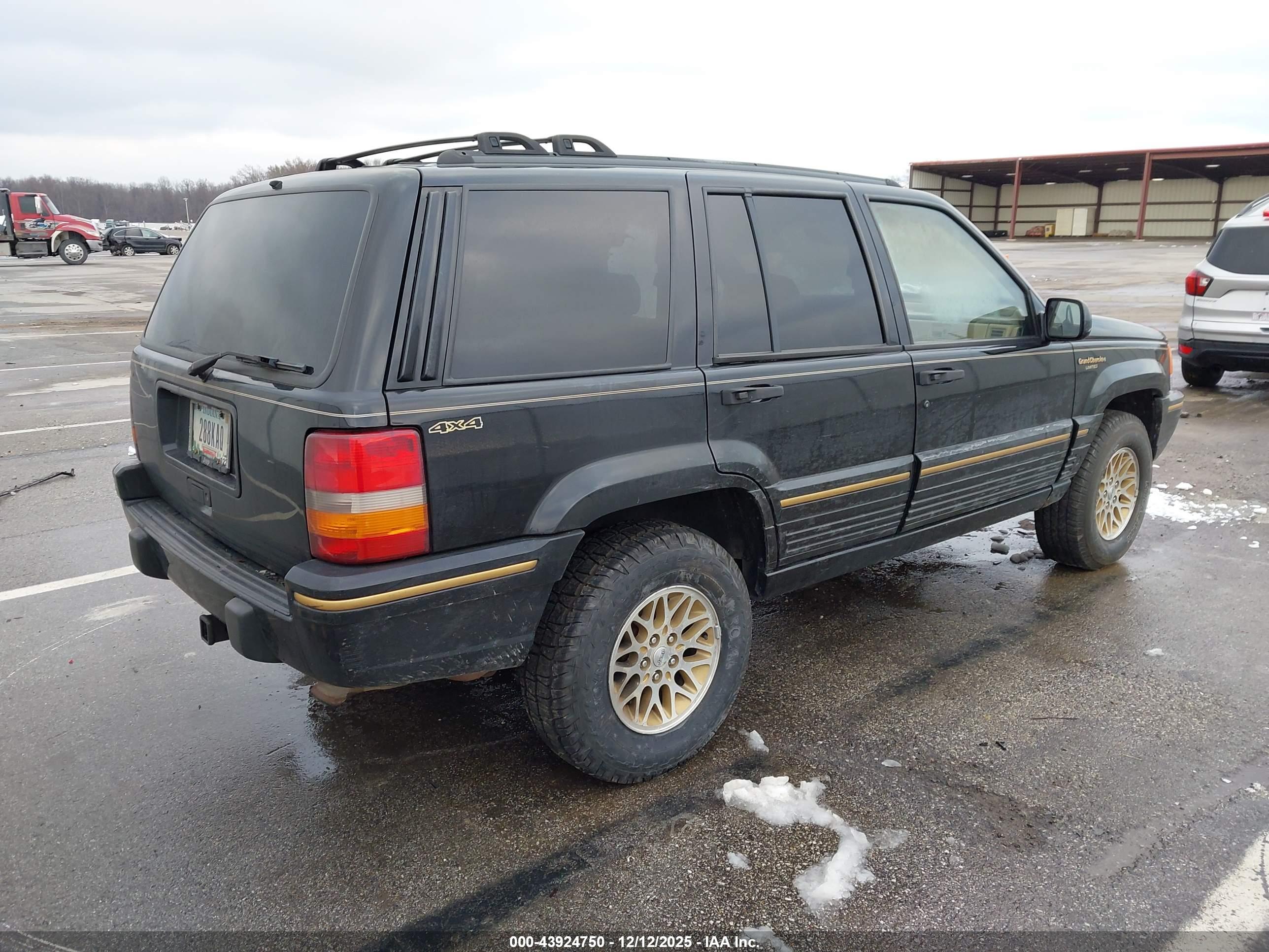 JEEP GRAND image 4