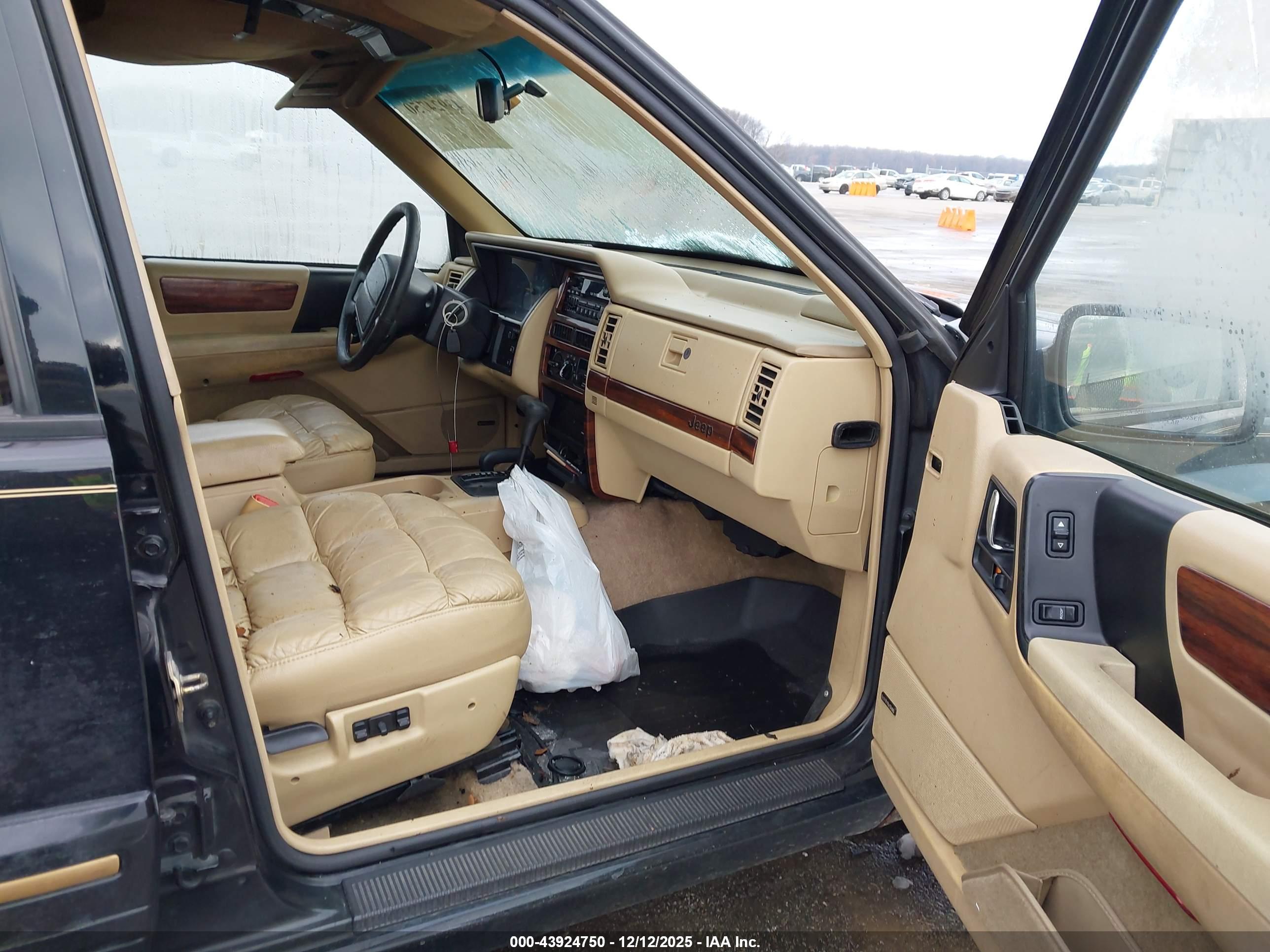 JEEP GRAND image 5