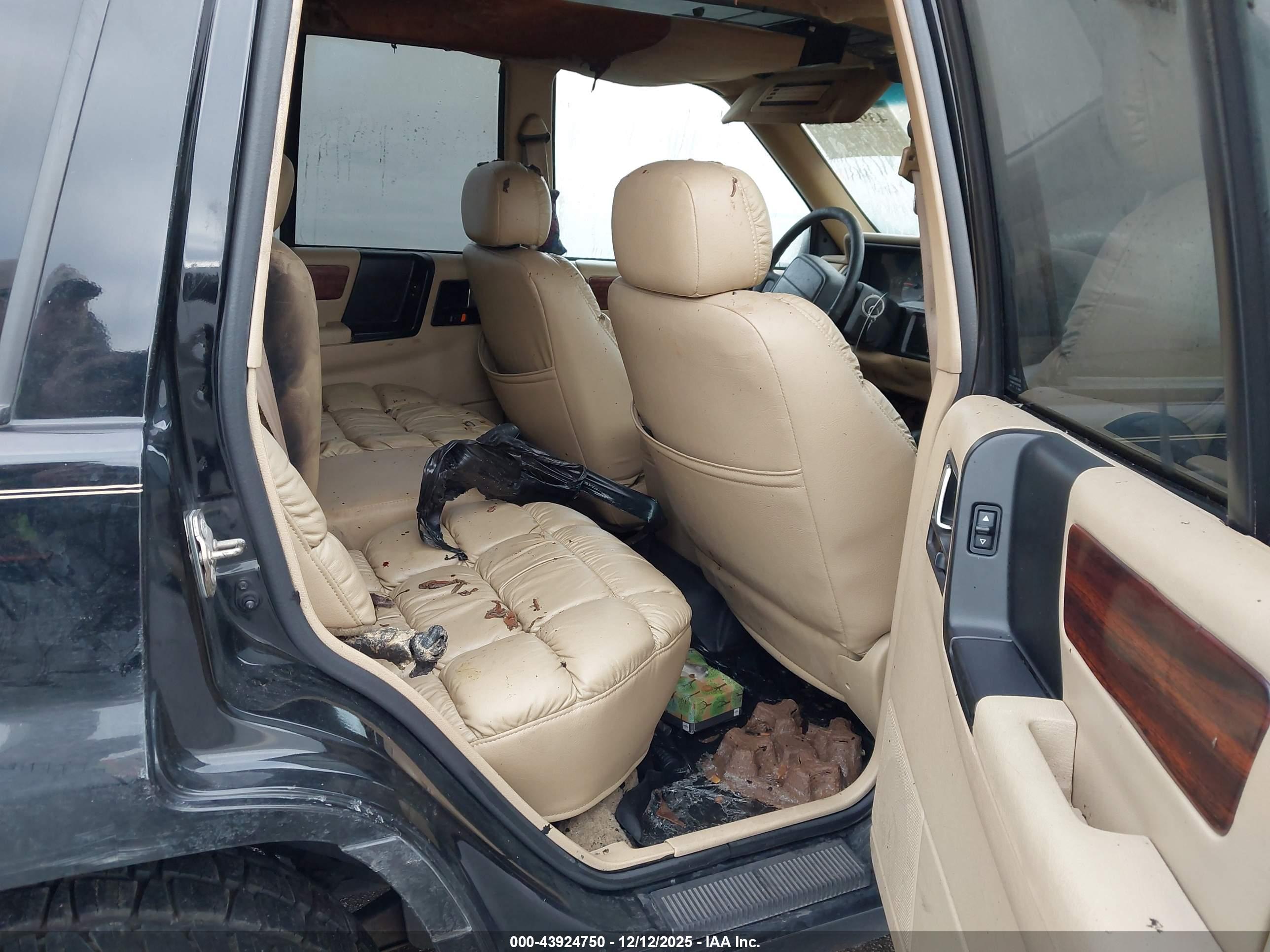 JEEP GRAND image 8