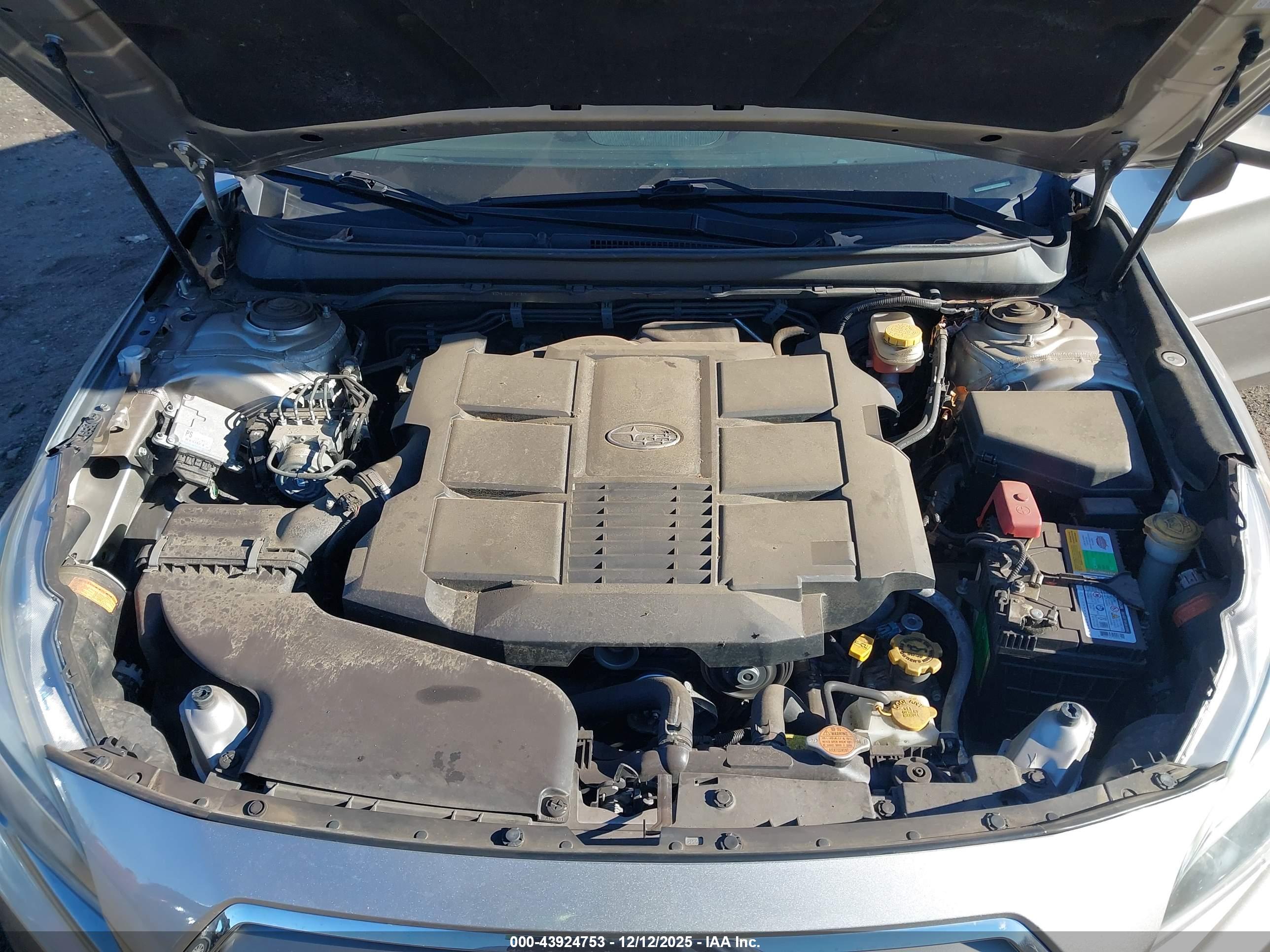 SUBARU LEGACY image 10