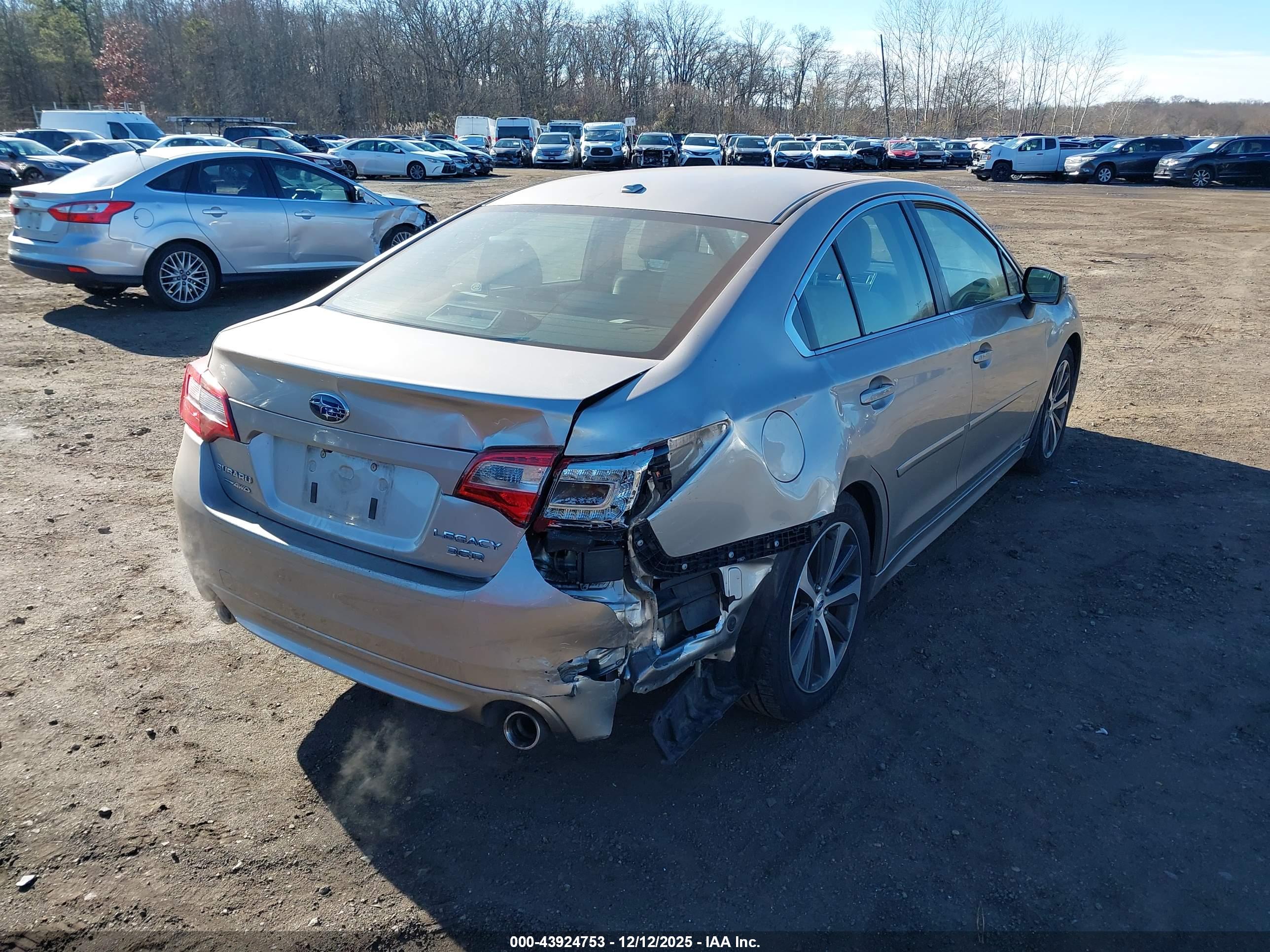 SUBARU LEGACY image 6