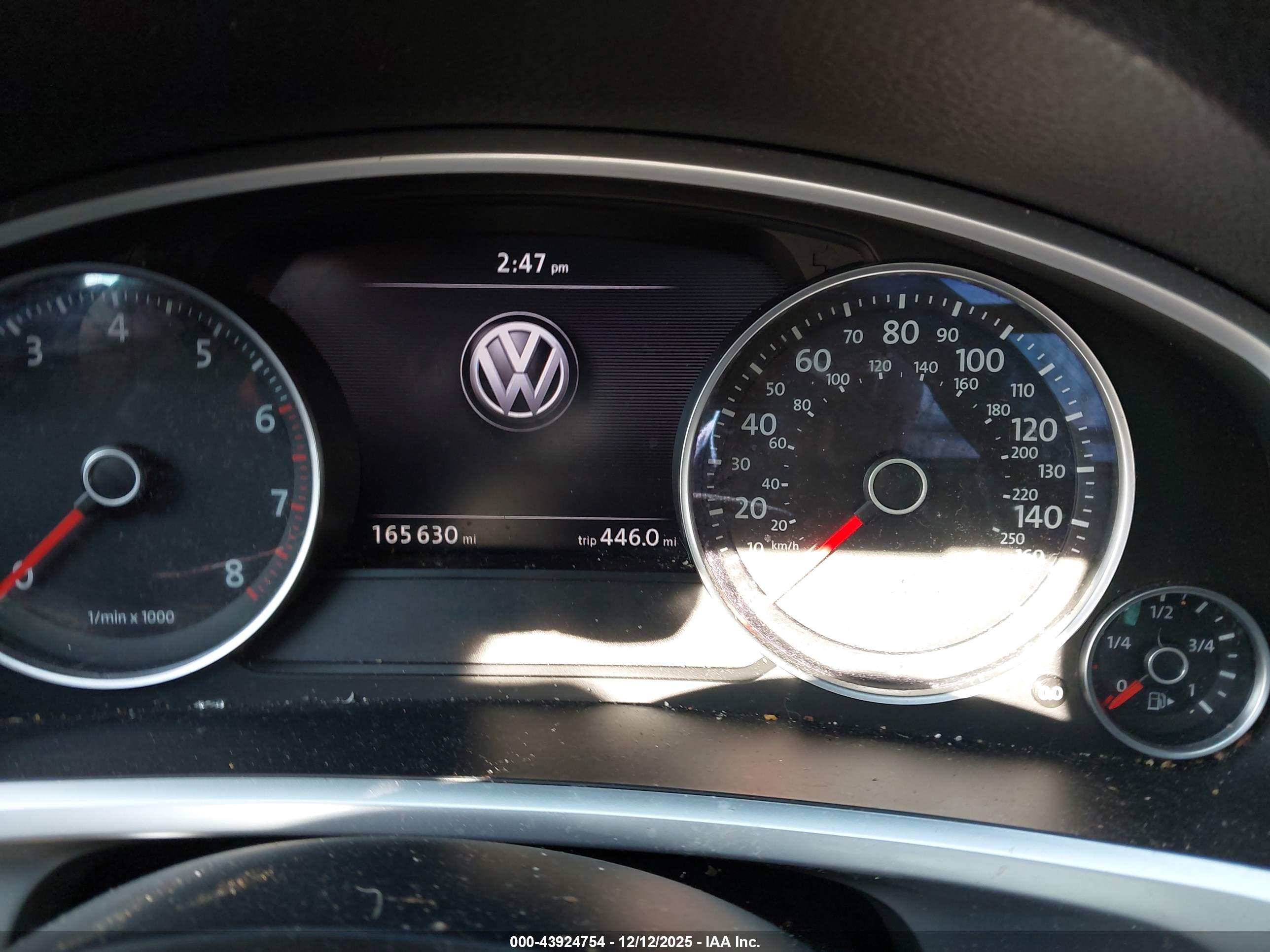 VOLKSWAGEN TOUAREG image 7