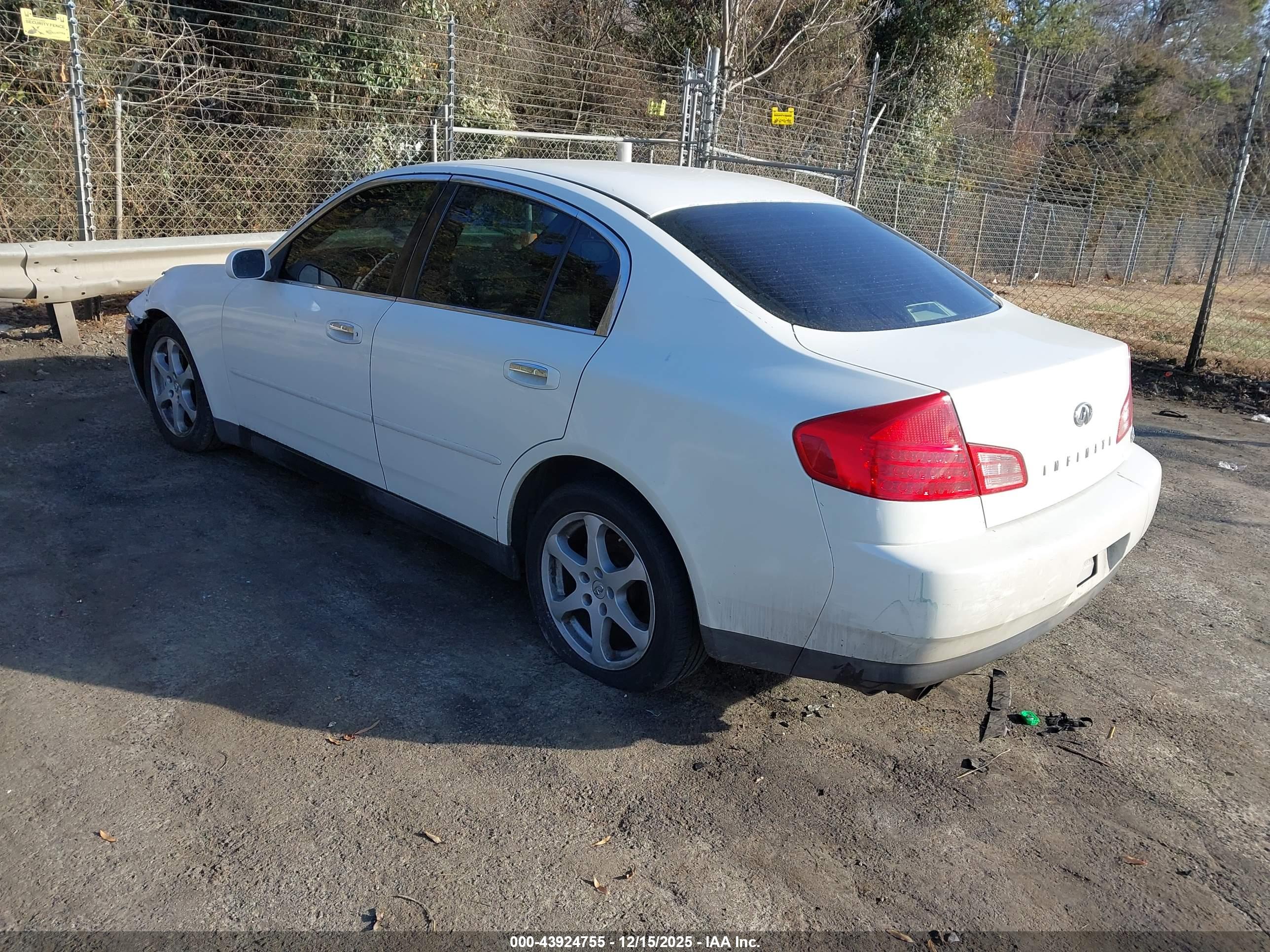 INFINITI G35 image 3