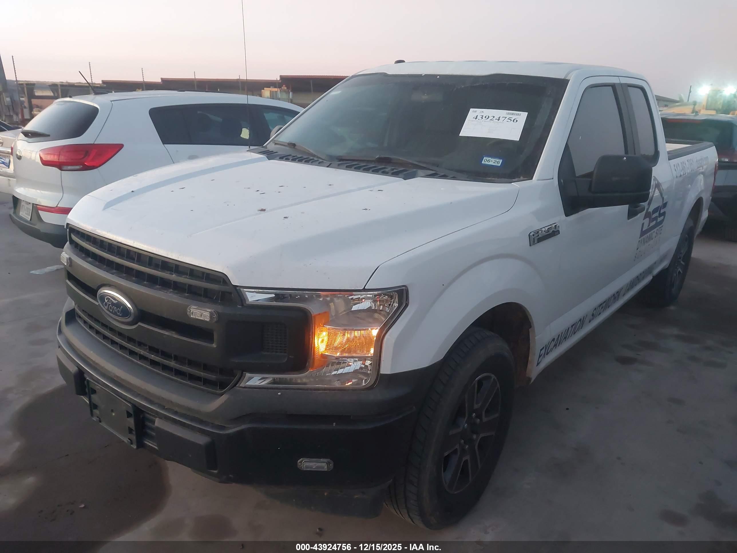 FORD F-150 image 2