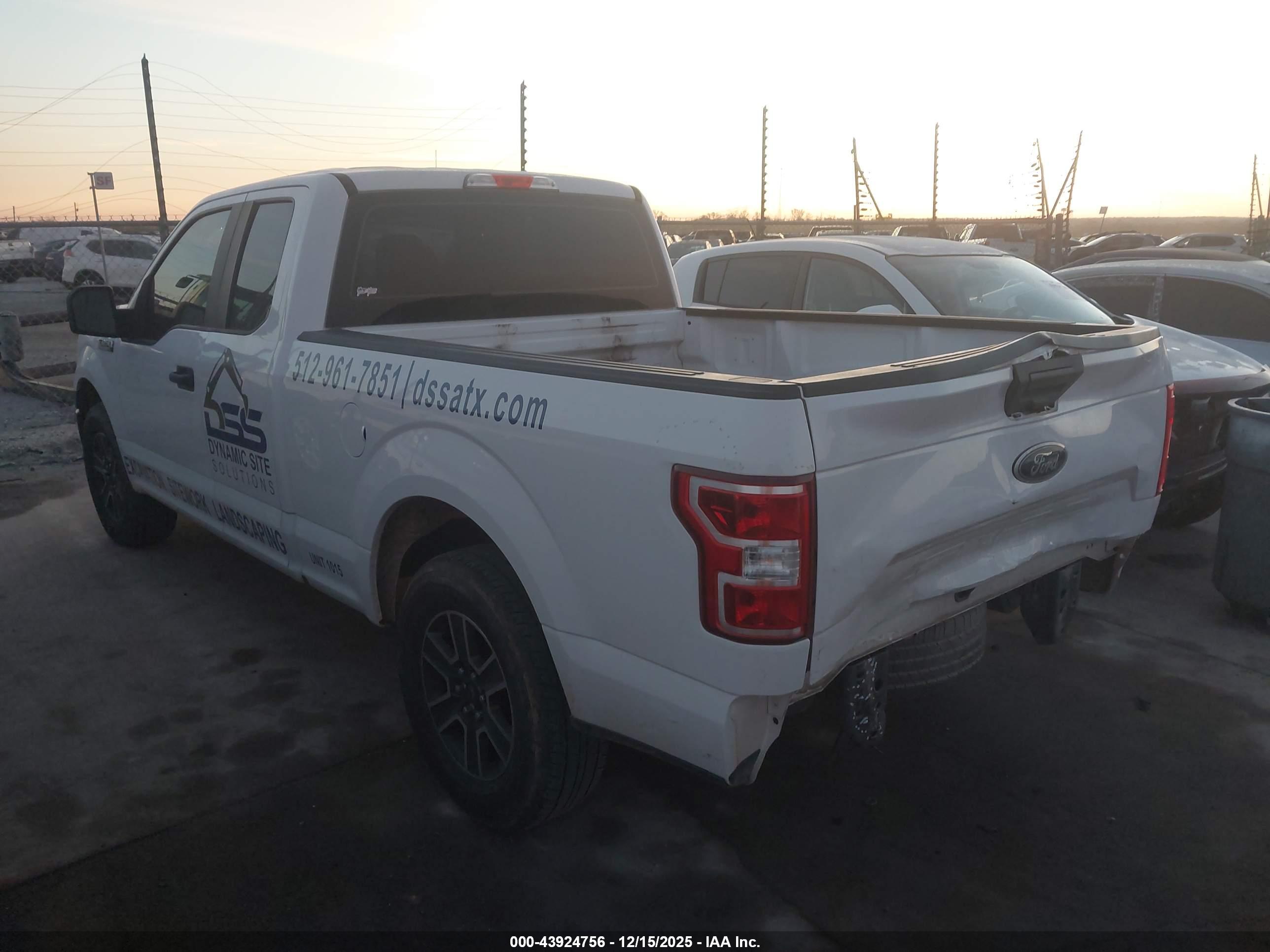 FORD F-150 image 3