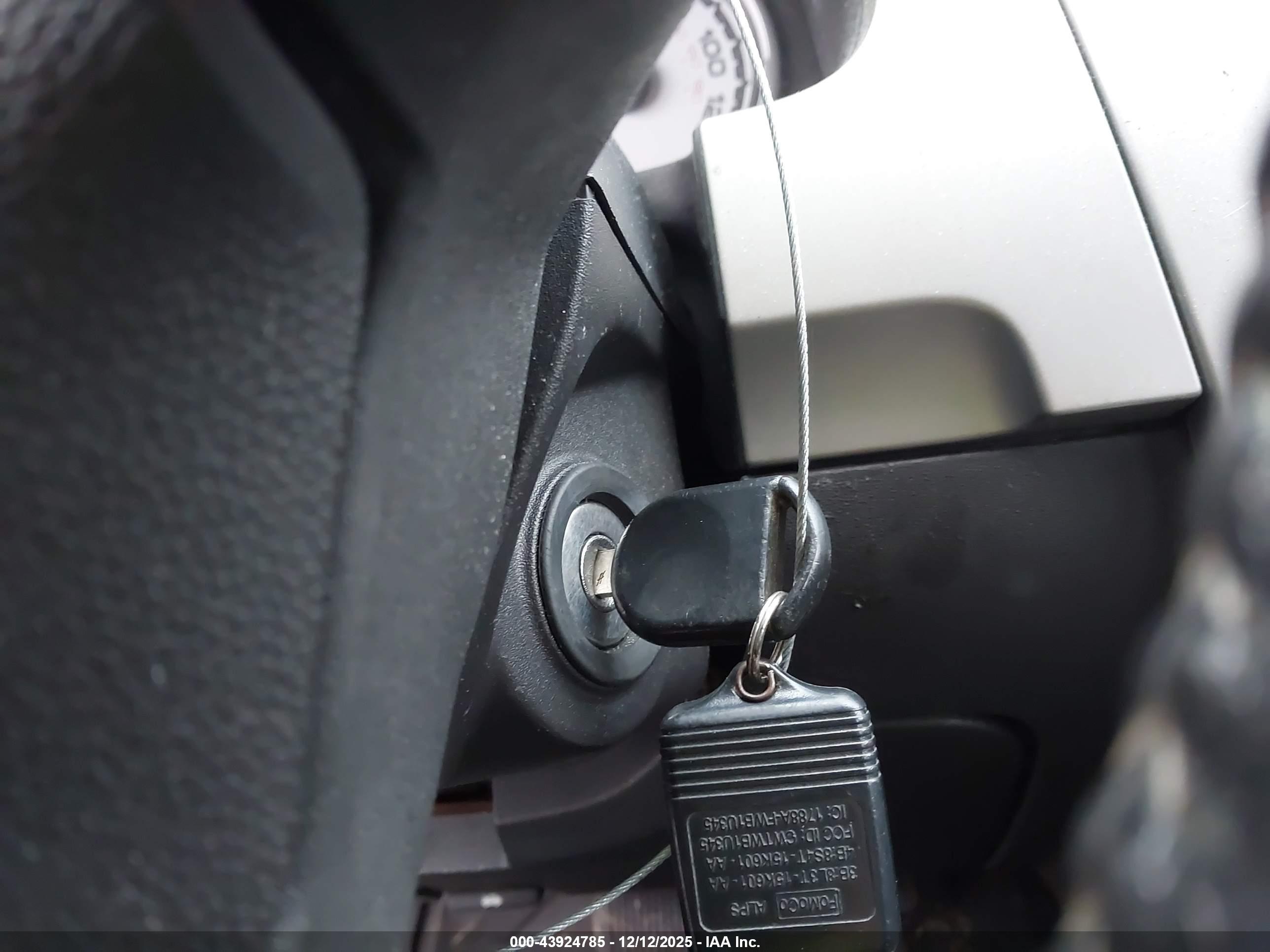 FORD FOCUS image 11