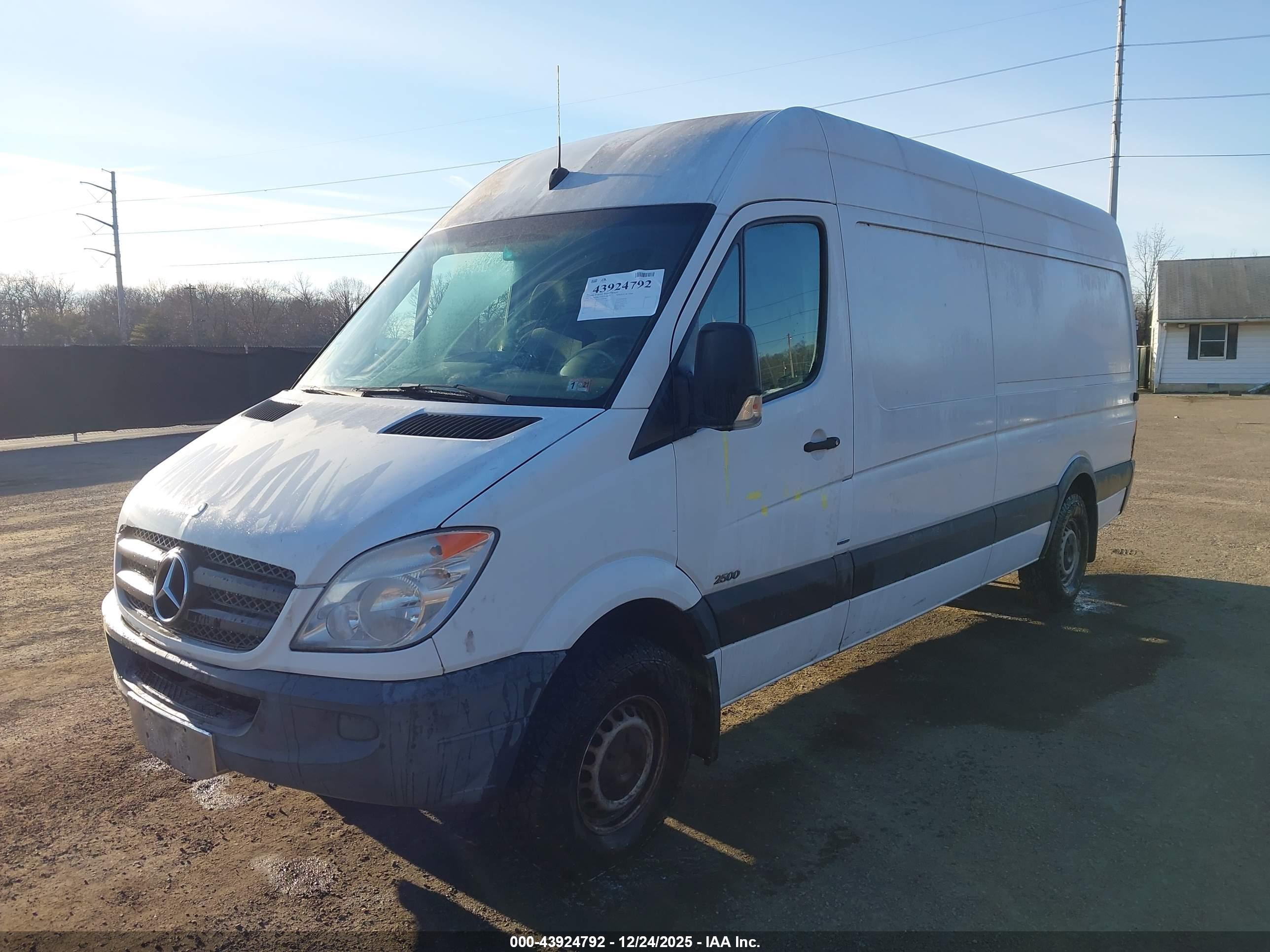 MERCEDES-BENZ SPRINTER image 2
