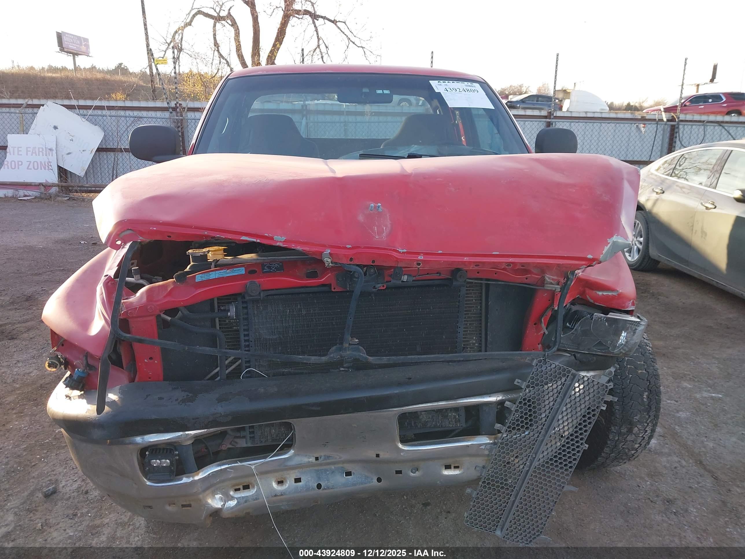 DODGE RAM image 6