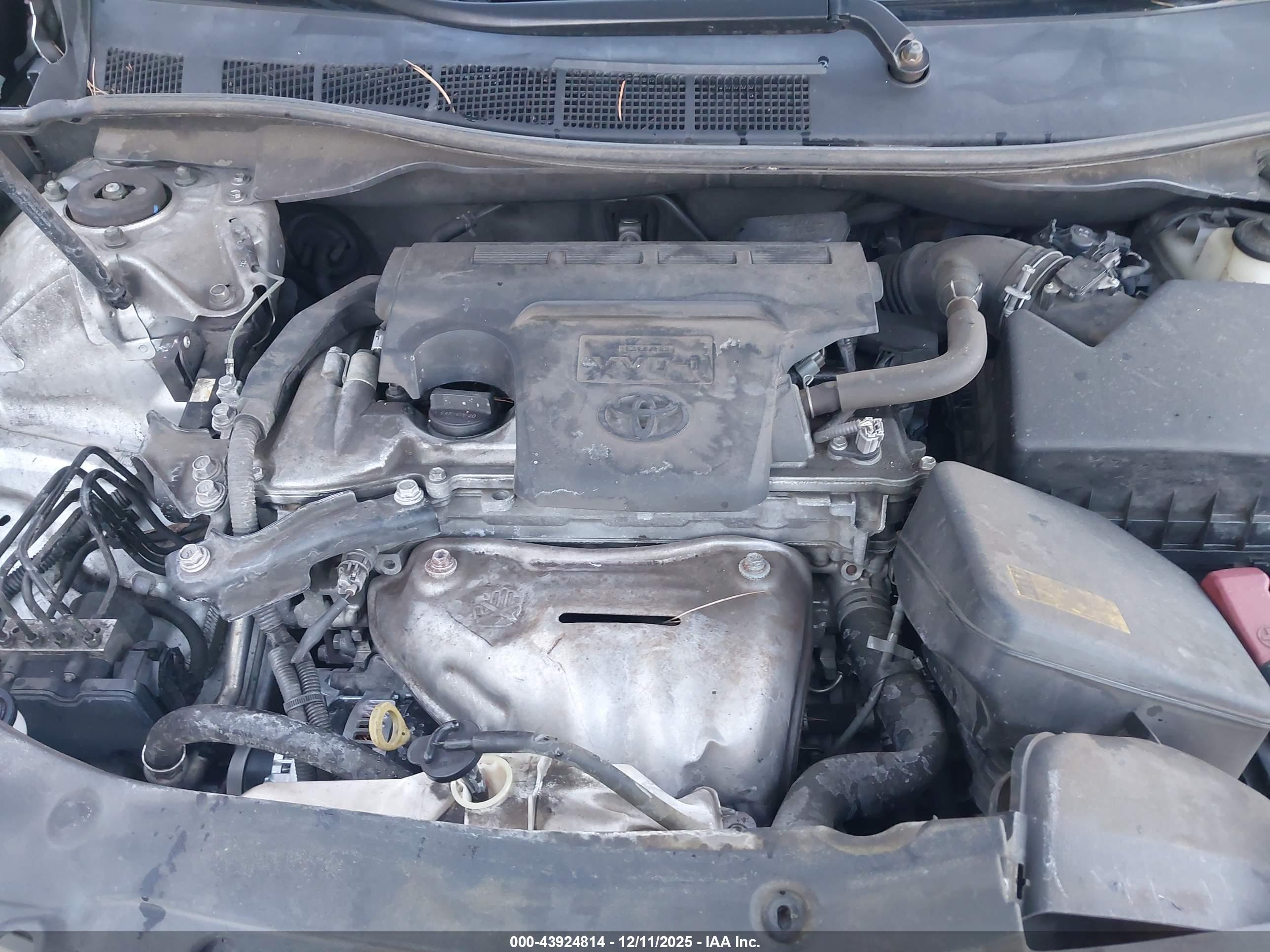 TOYOTA CAMRY image 10