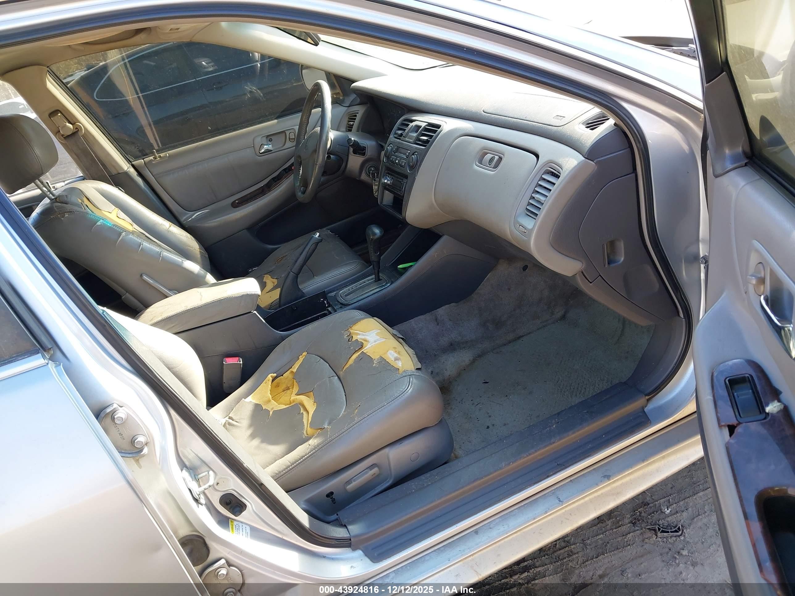 HONDA ACCORD image 5