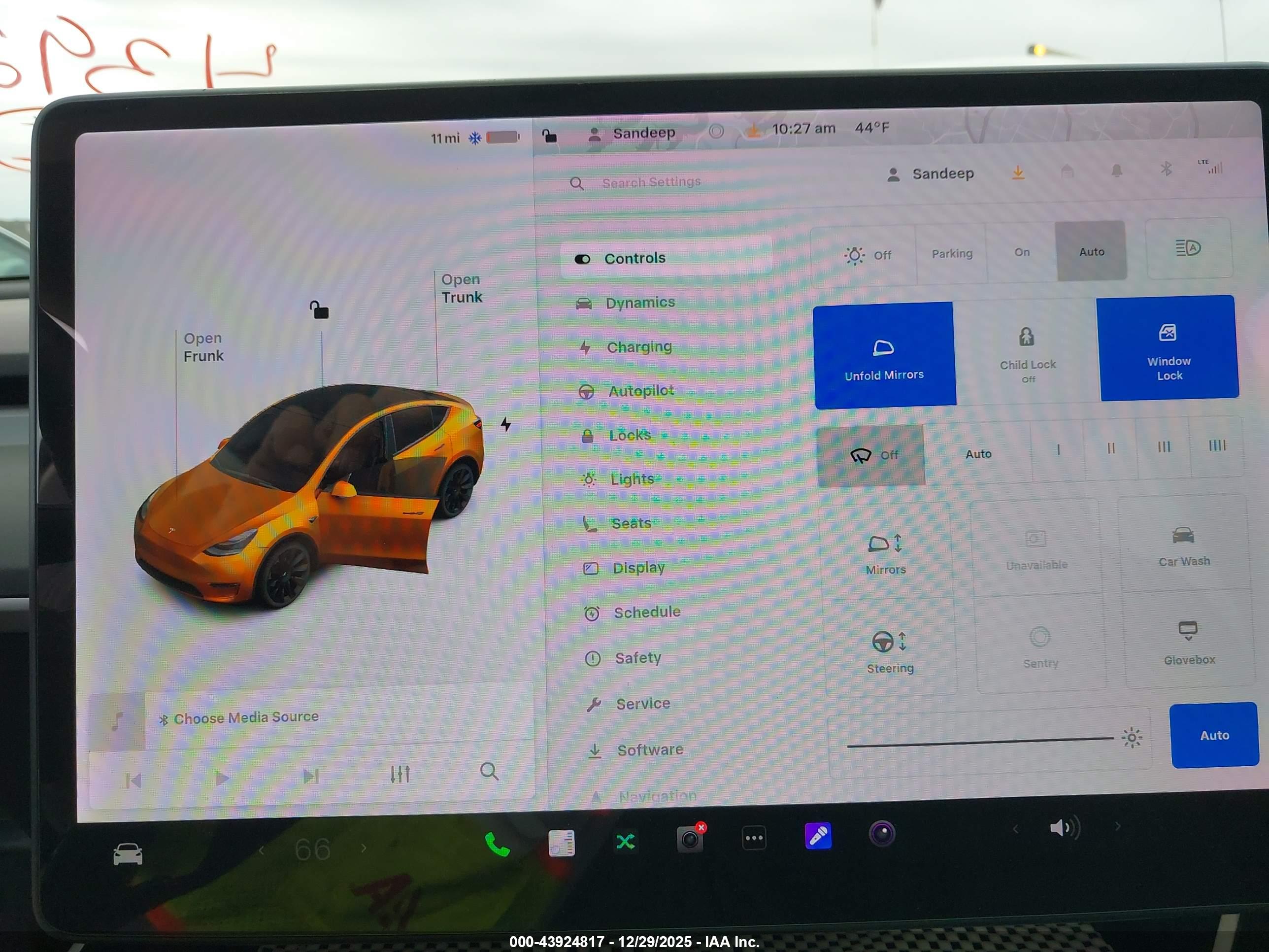 TESLA MODEL image 7