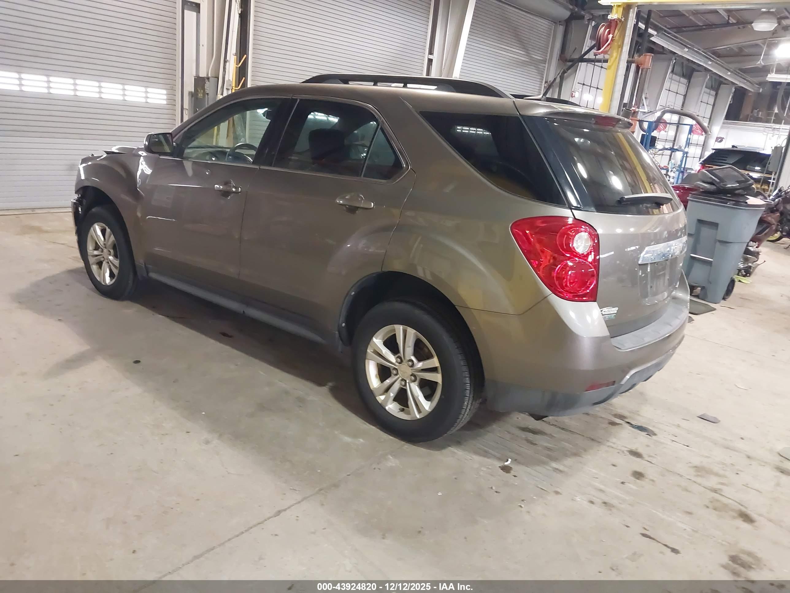 CHEVROLET EQUINOX image 3