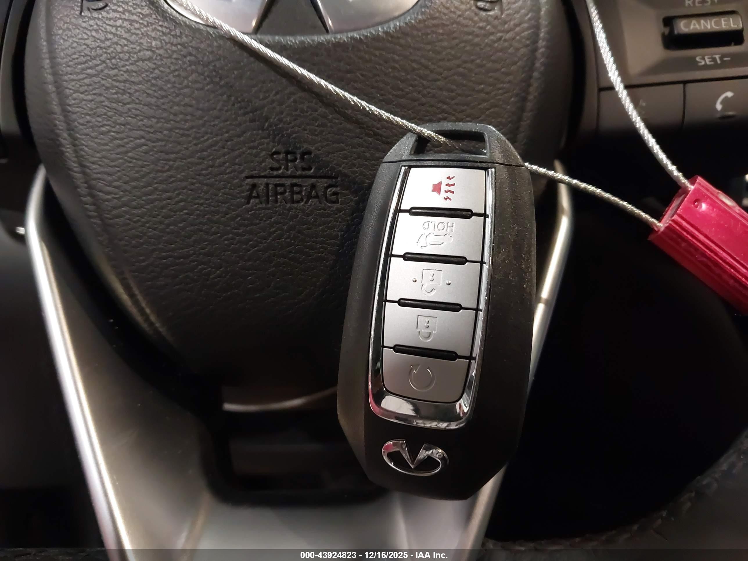 INFINITI QX60 image 11