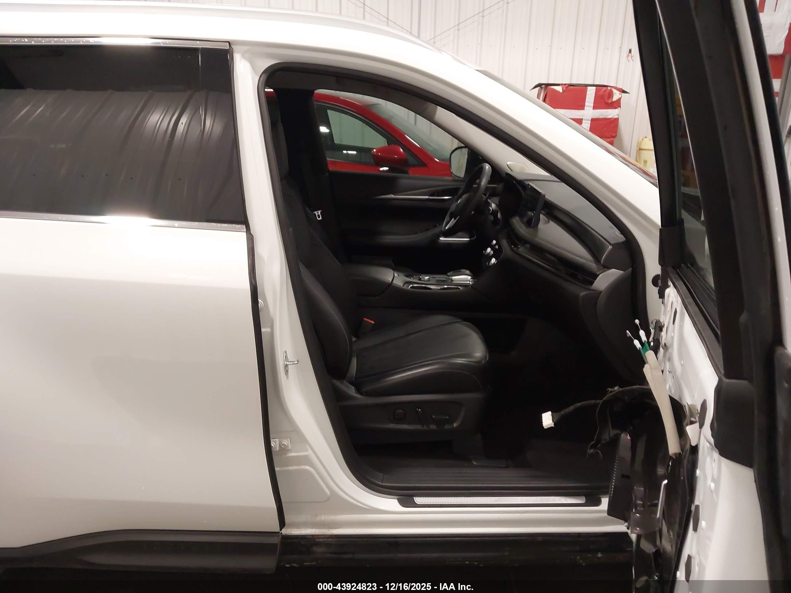 INFINITI QX60 image 5