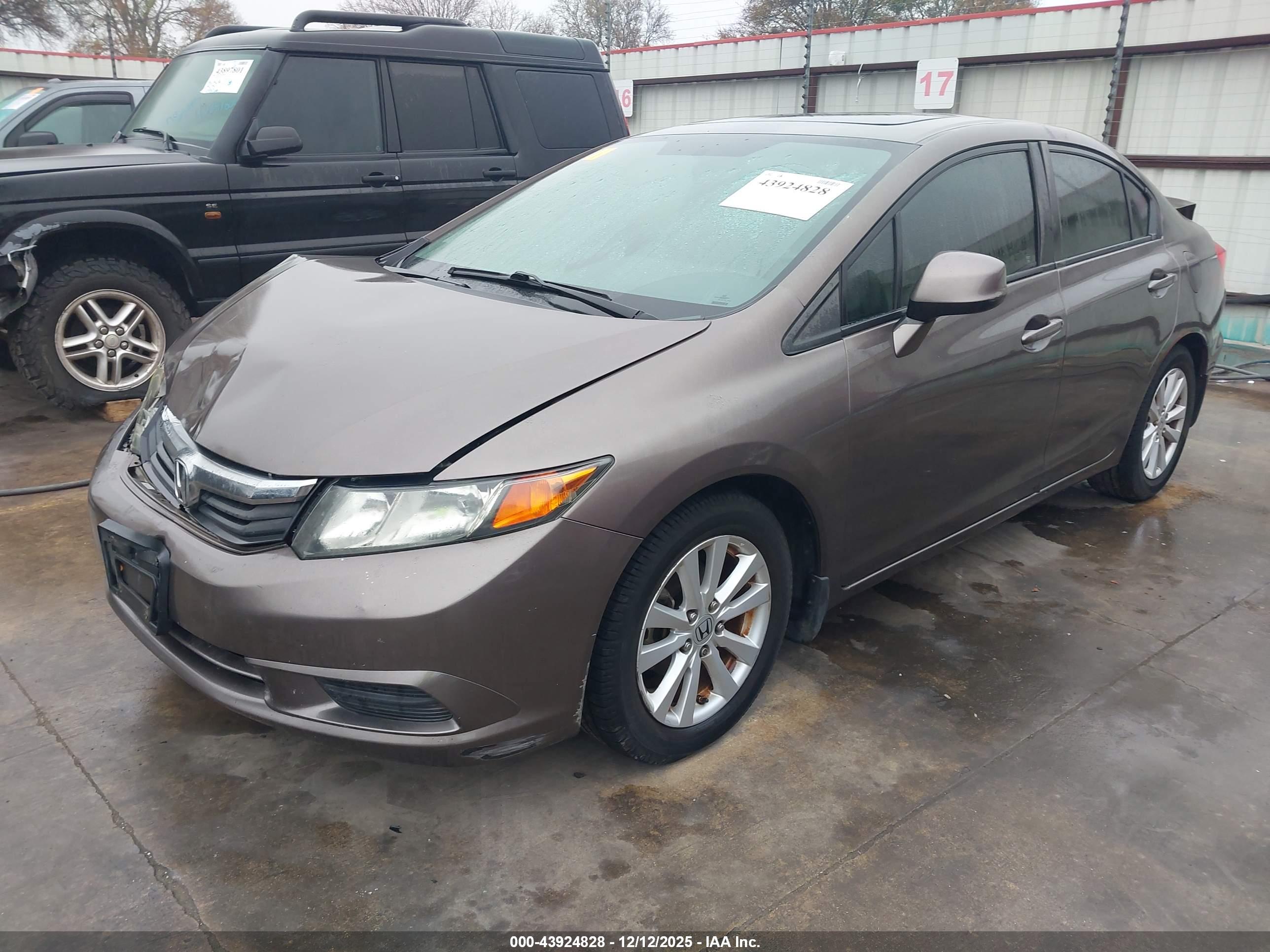 HONDA CIVIC image 2