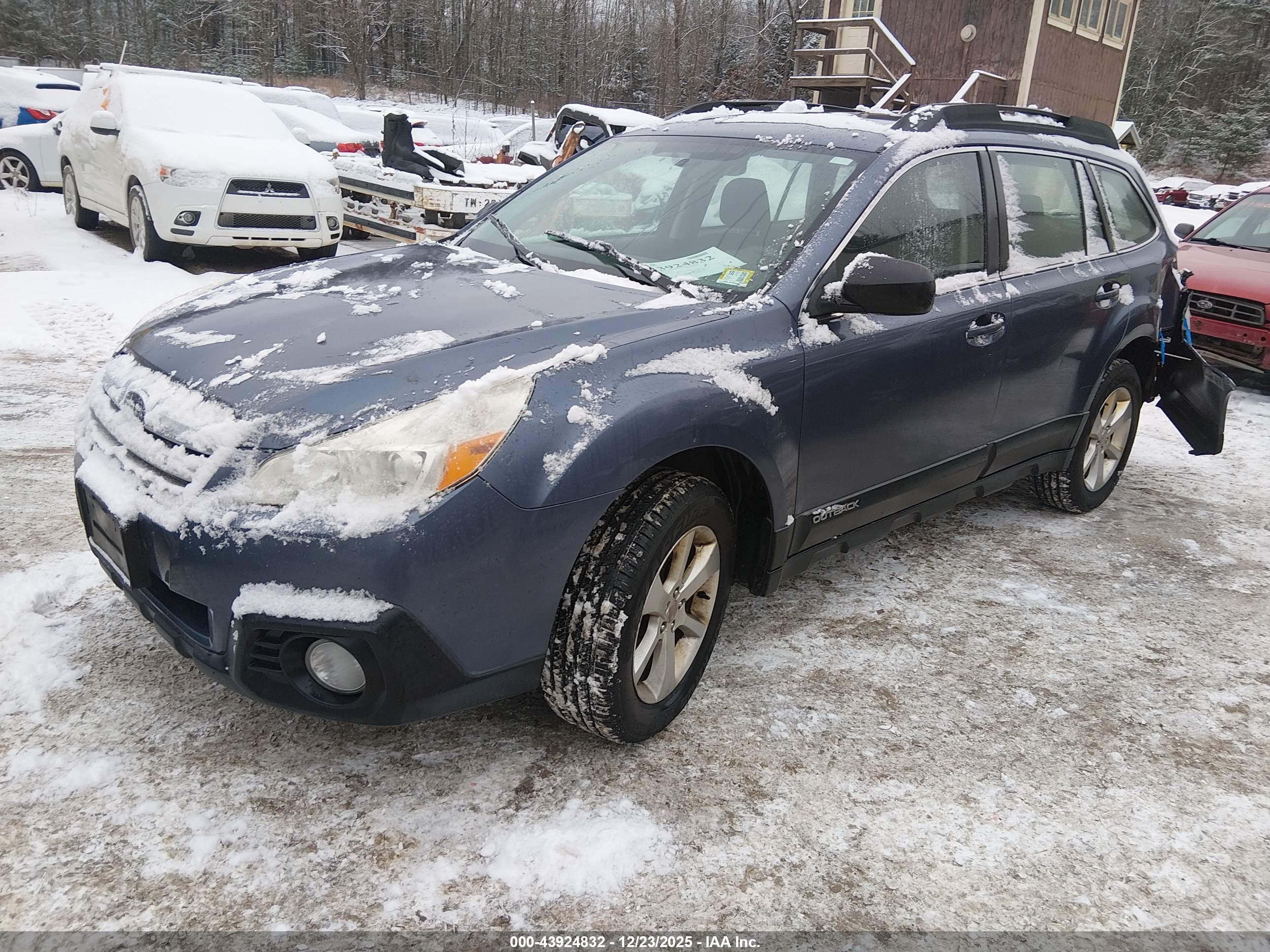 SUBARU OUTBACK image 2