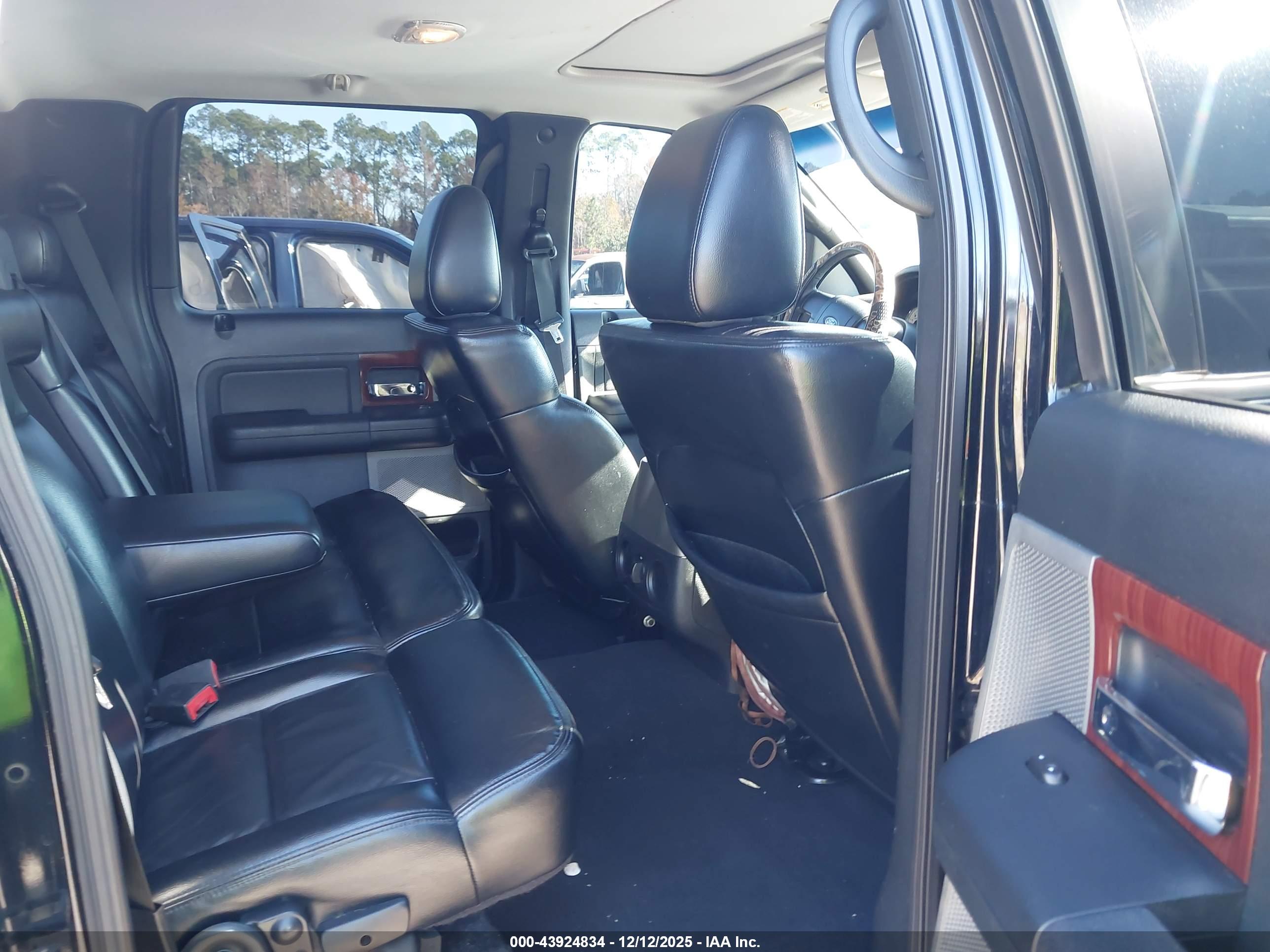 FORD F-150 image 8