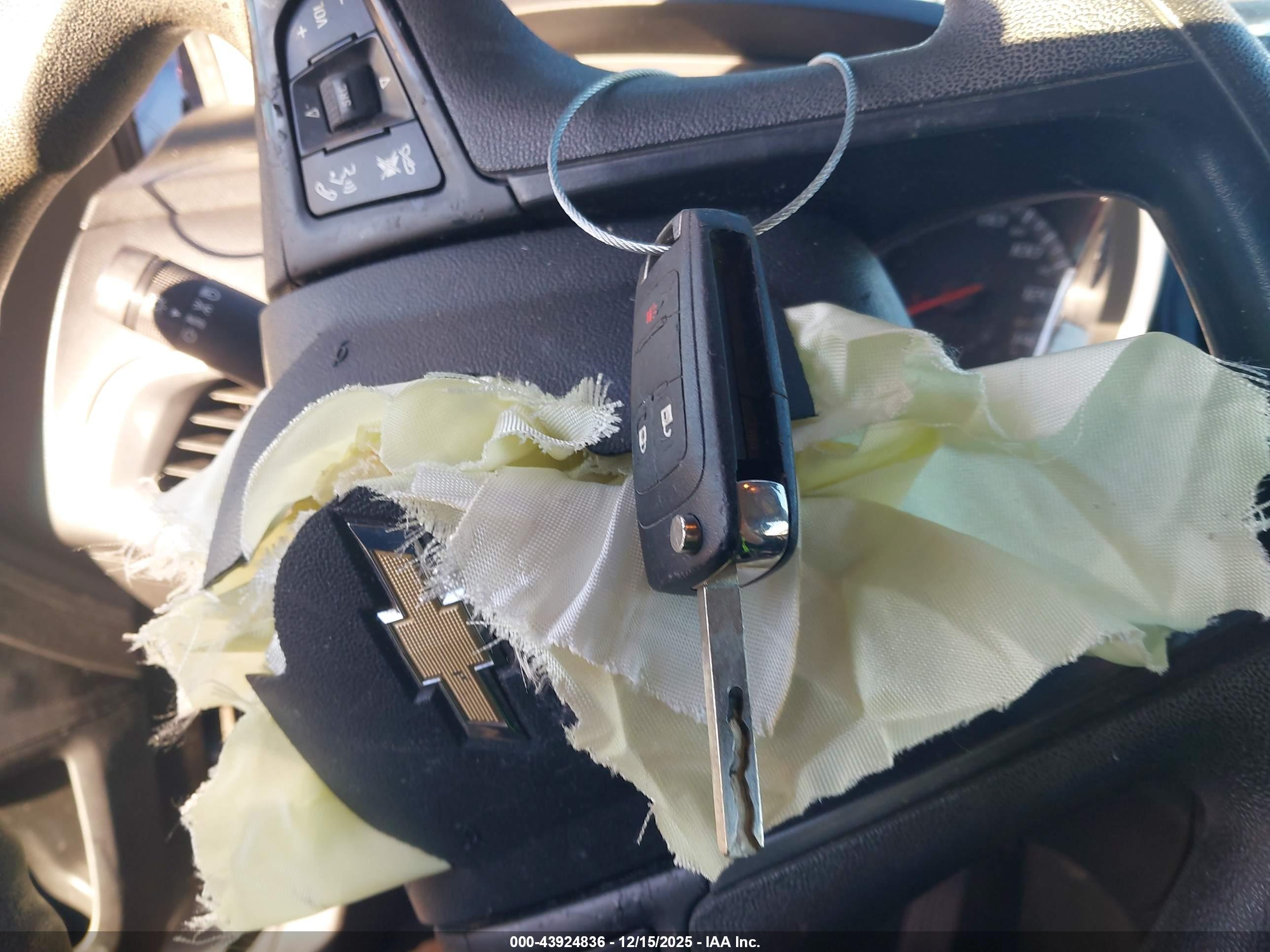CHEVROLET EQUINOX image 11