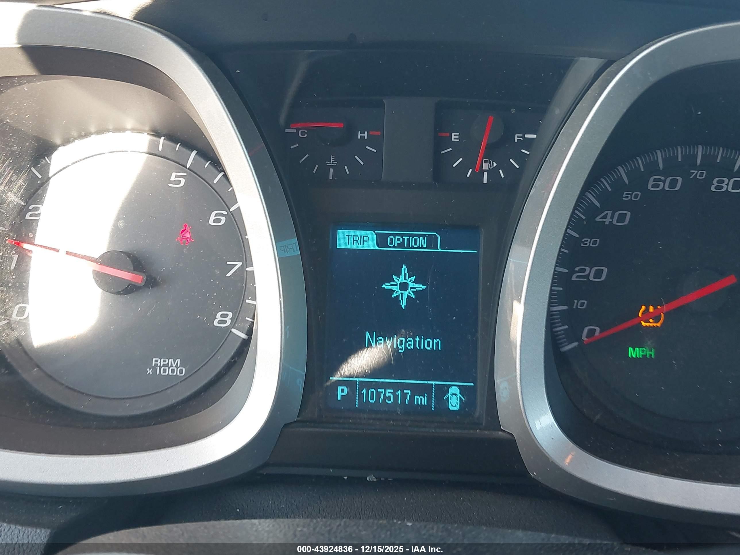 CHEVROLET EQUINOX image 7