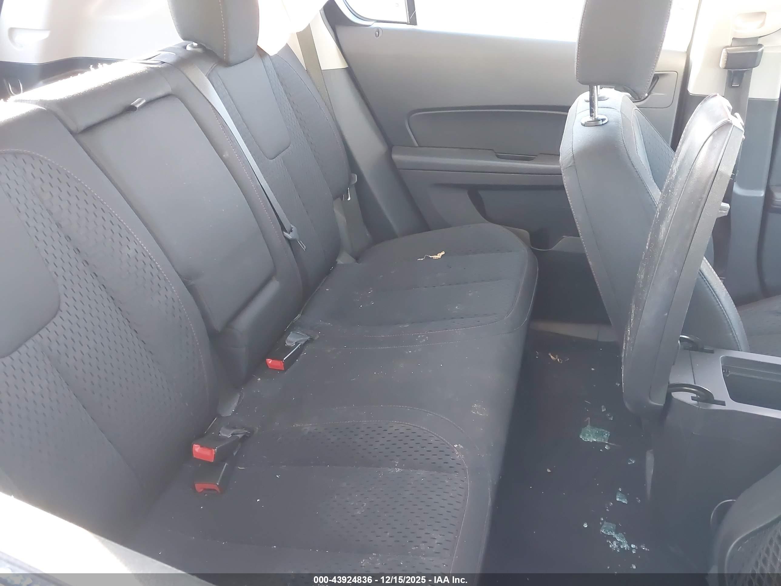CHEVROLET EQUINOX image 8